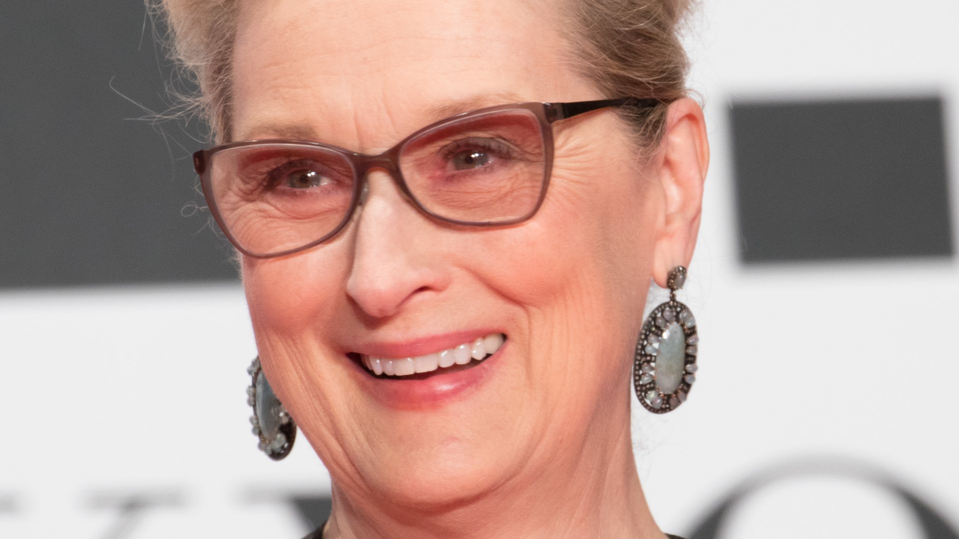 File:Meryl Streep at the Tokyo International Film Festival 2016 (32801846044) (cropped).jpg