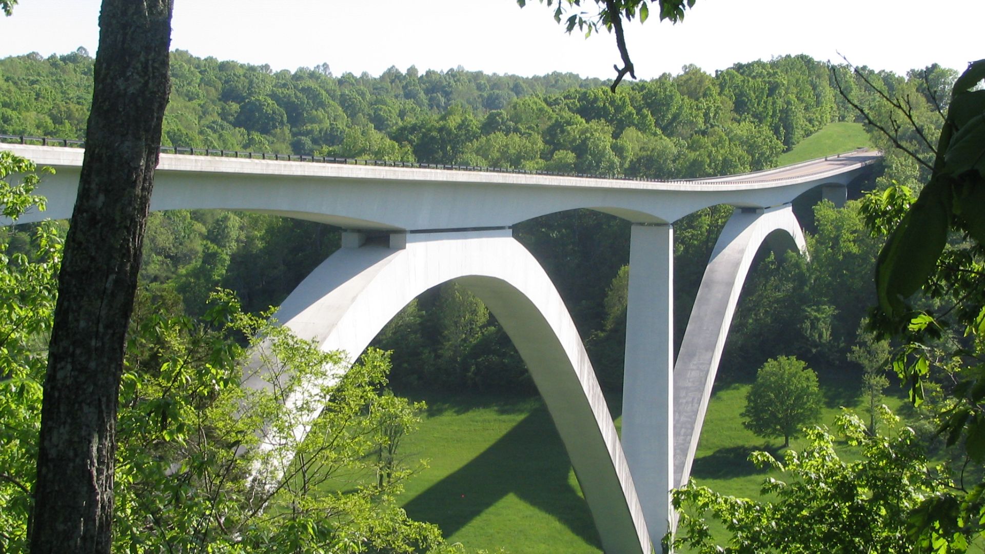 File:Natchez Trace Parkway Bridge.jpg