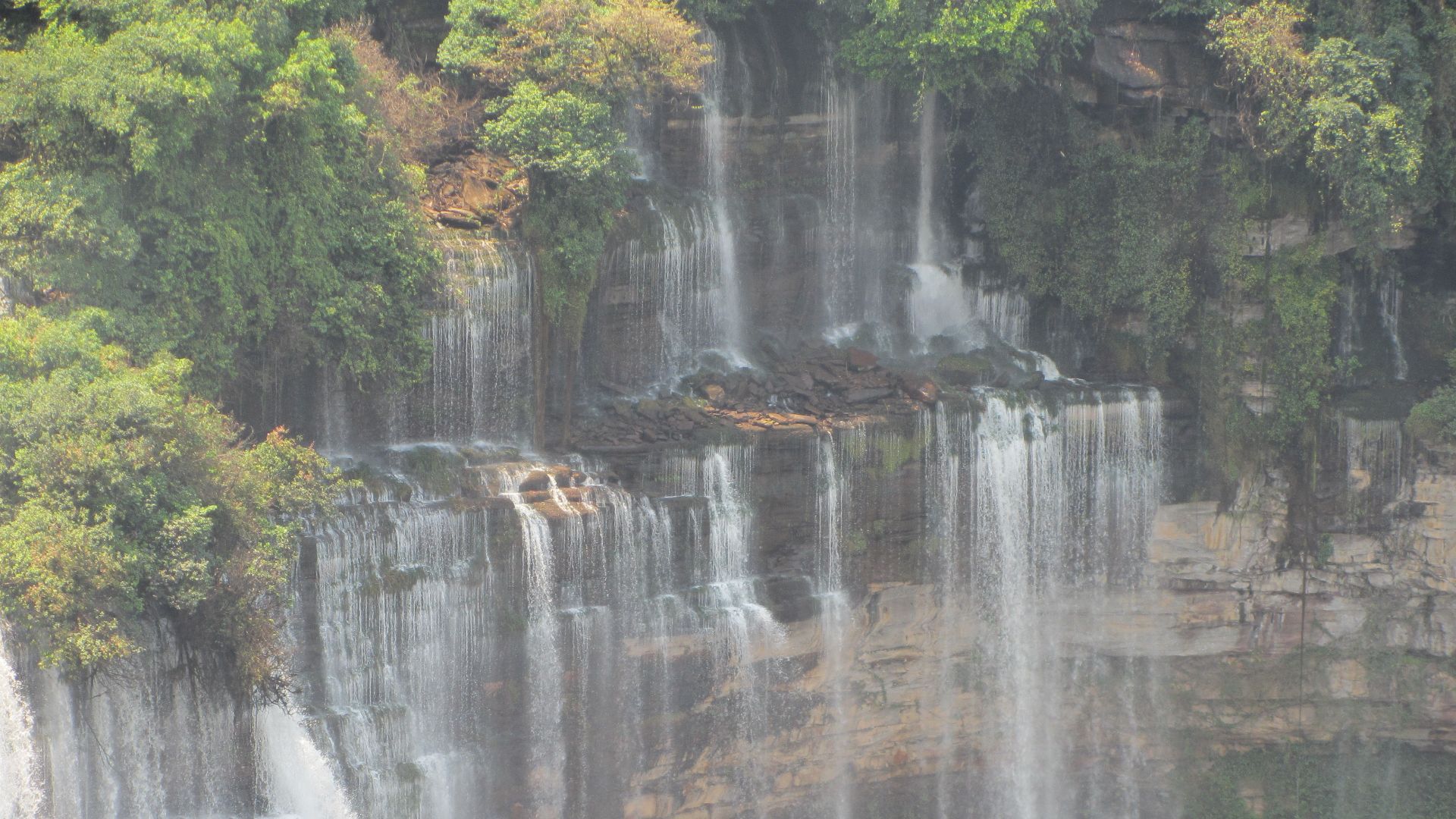 File:Quedas-Kalandula 10 queda LWS-2011-08 QD32.jpg