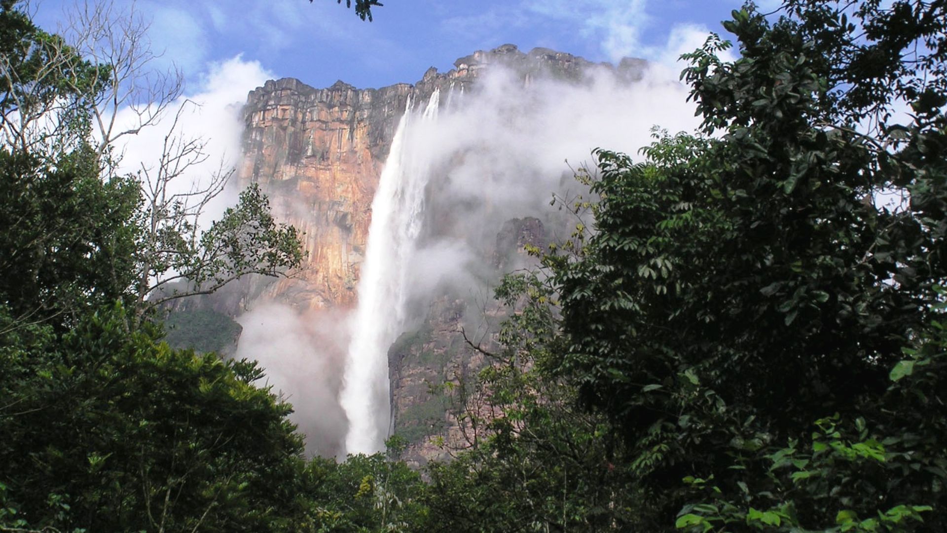 File:Salto Angel from Raton.JPG