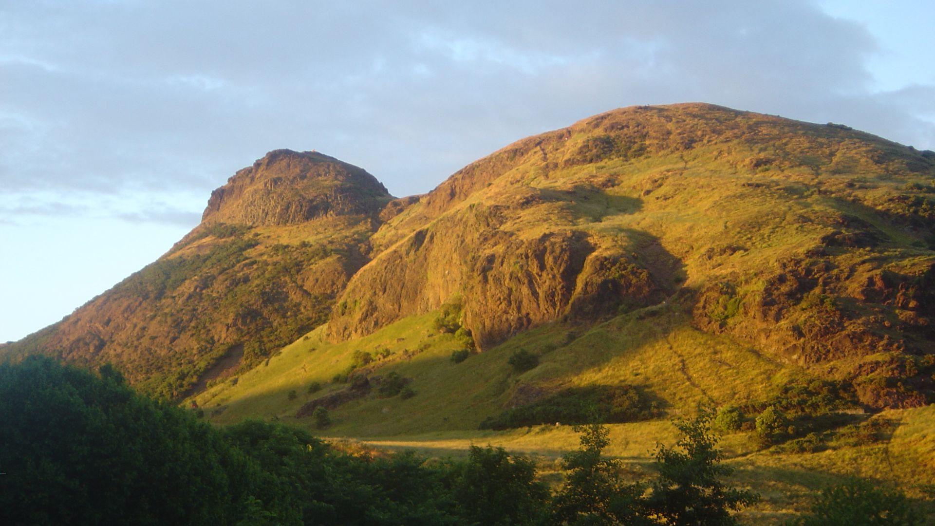 File:Edinburgh Arthur Seat dsc06165.jpg