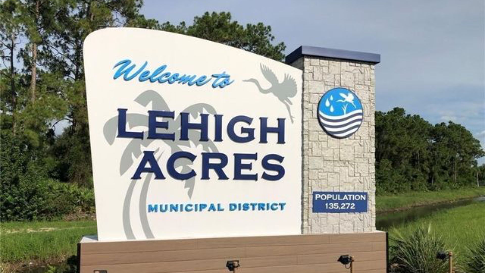 File:Lehigh Sign.png