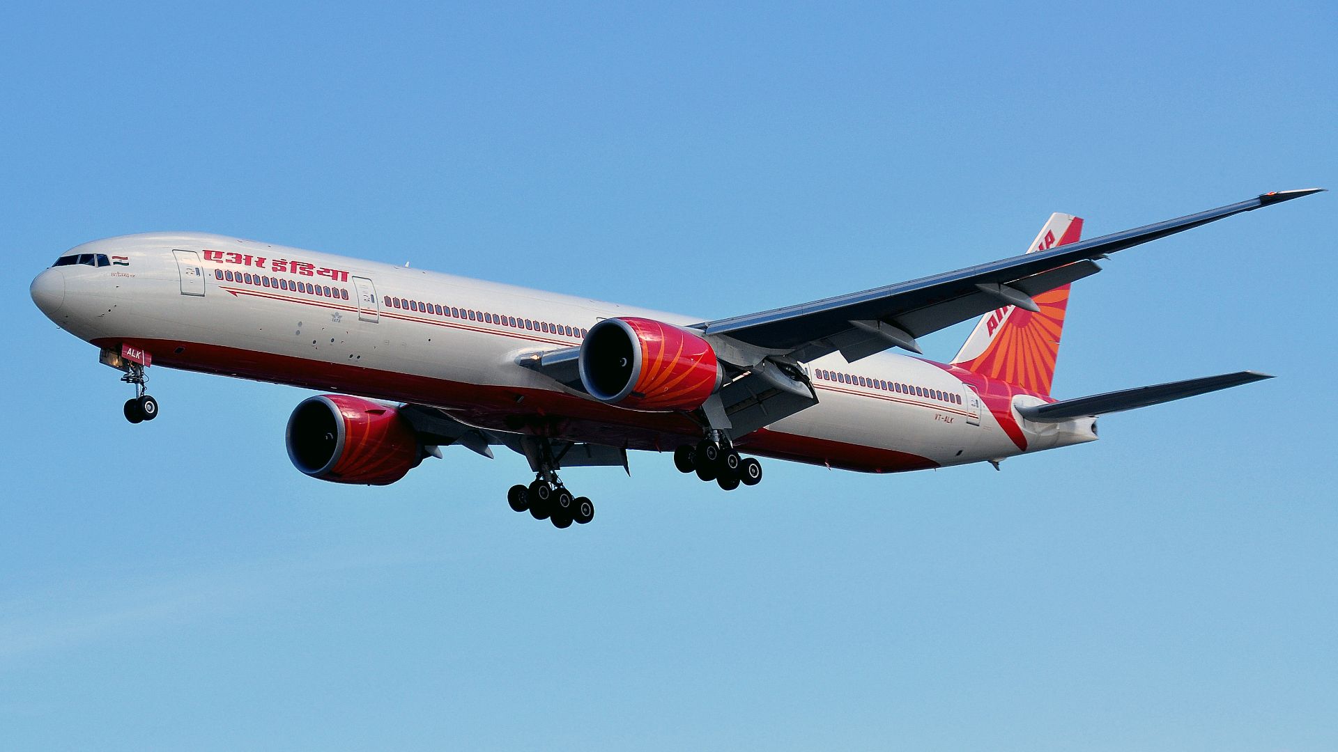 File:Boeing 777-337ER - Air India (VT-ALK).JPG