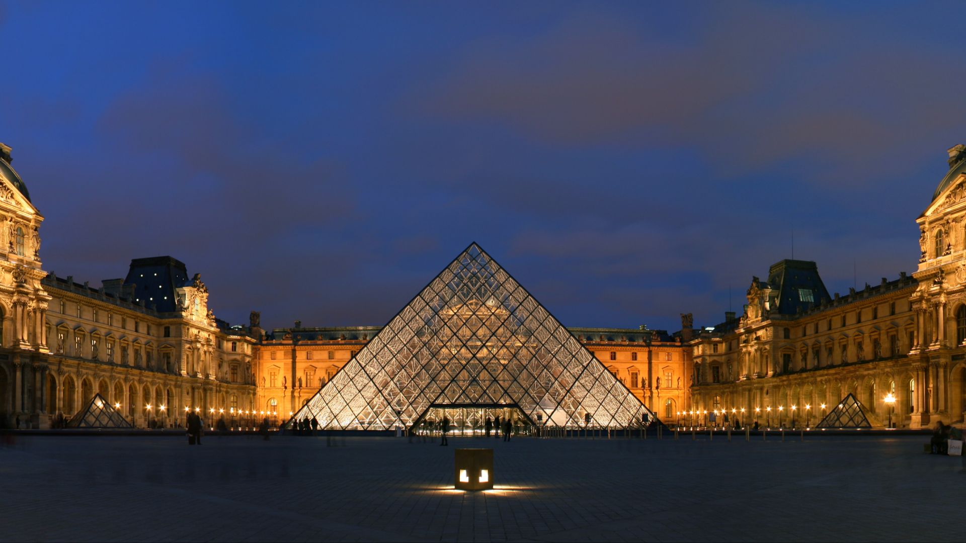 File:Cour Napoléon at night - Louvre.jpg