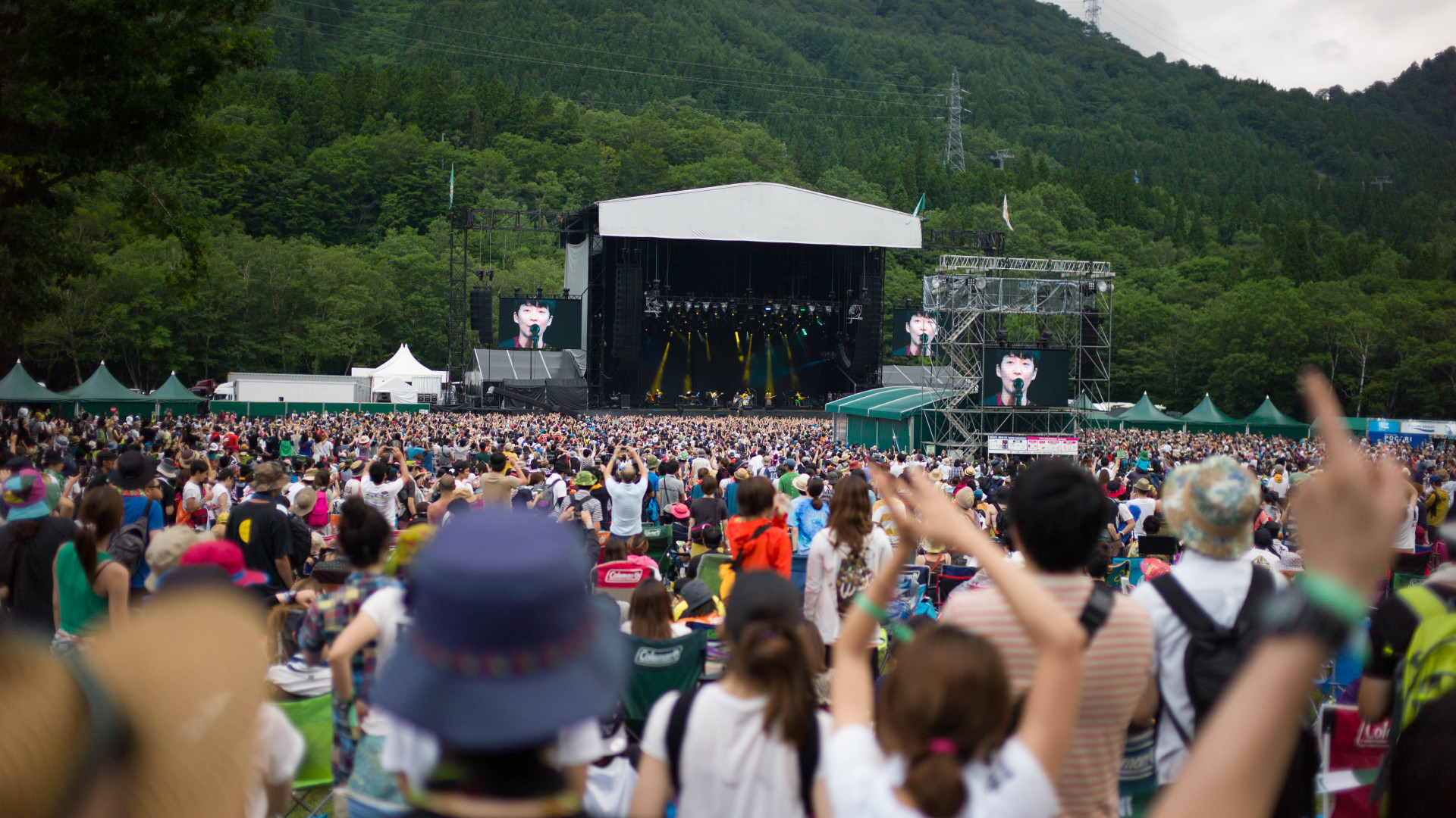 File:Gen Hoshino at the Fuji Rock Festival 2015.jpg