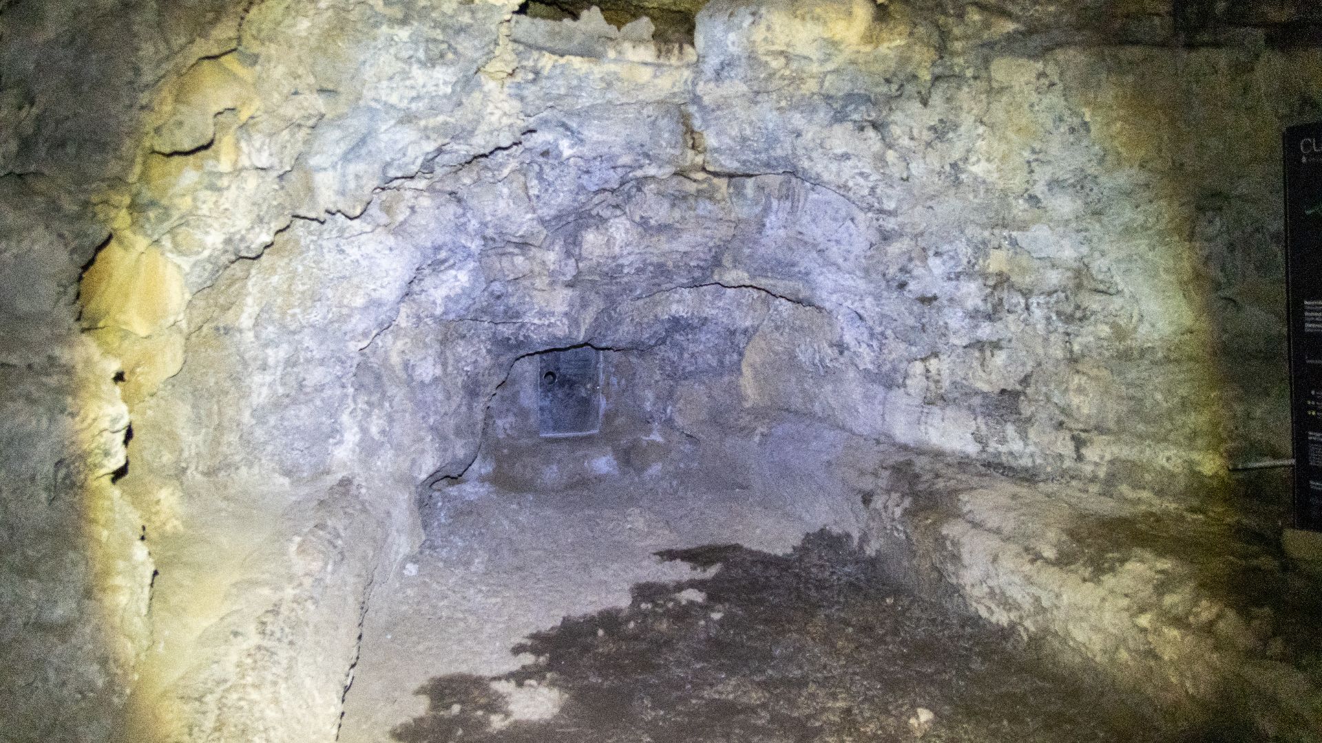 File:At Cueva del Viento 2023 029.jpg