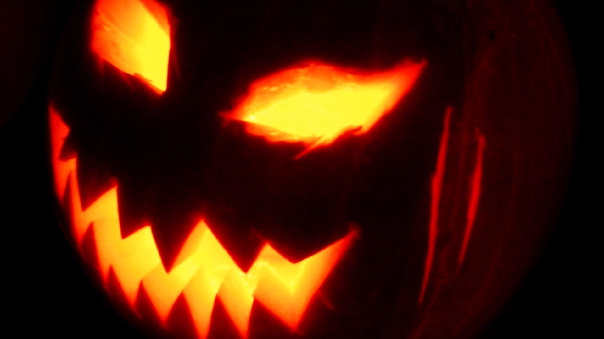 File:Jack-o'-Lantern 2003-10-31.jpg