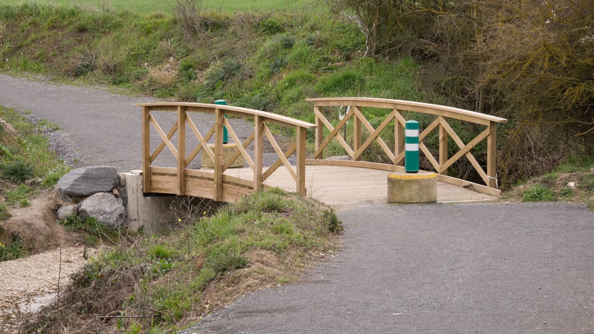 File:Puente Anillo Verde 01.jpg