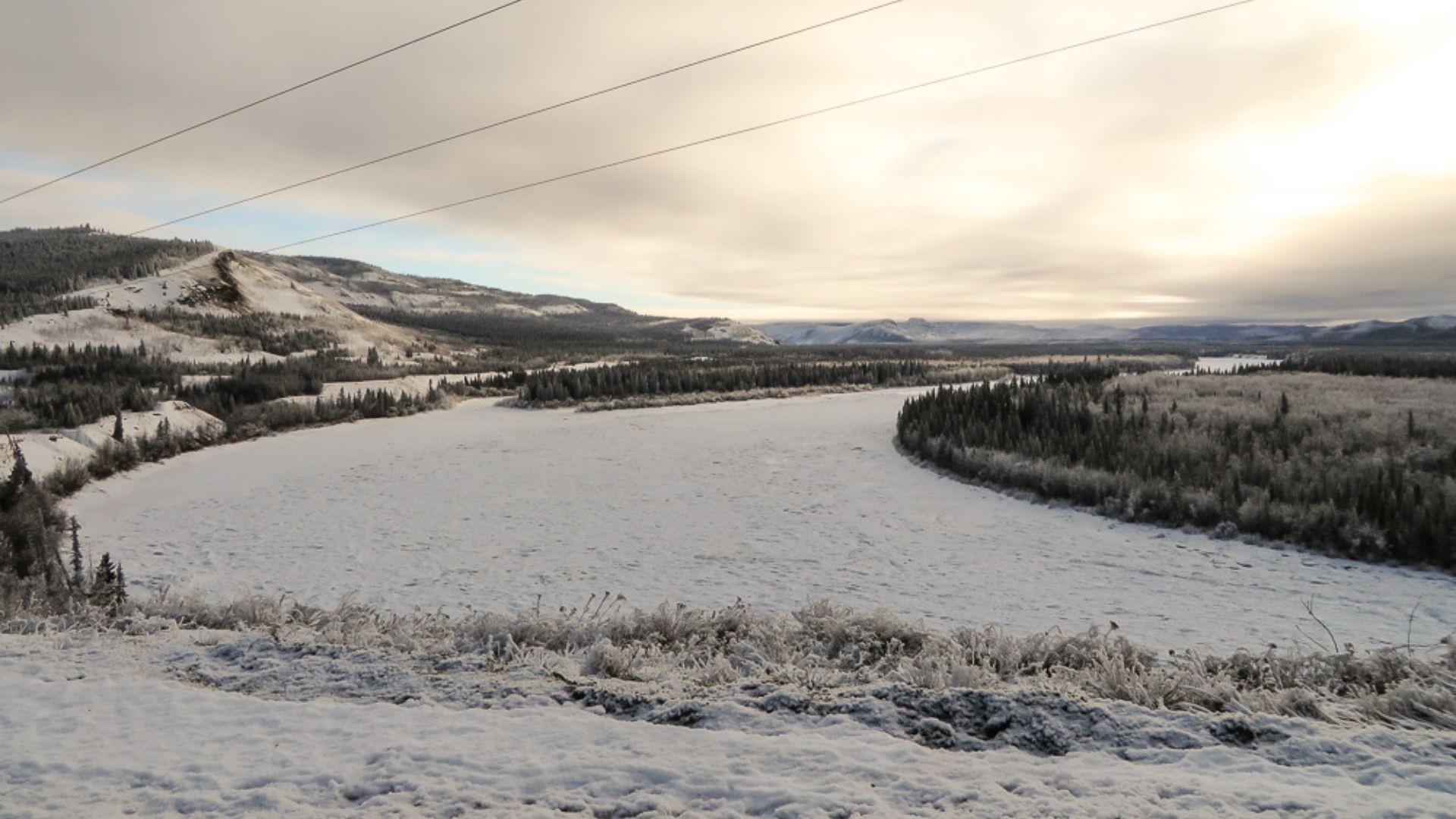 File:Yukon River in Winter (12602384923).jpg