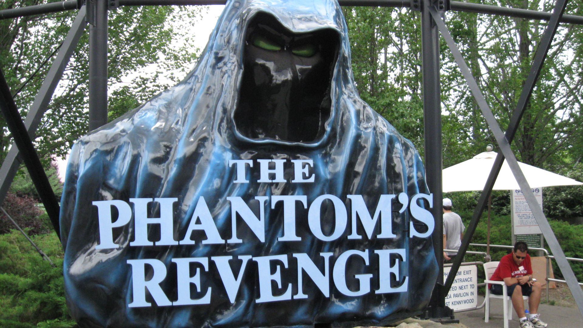 File:Phantoms Revenge entrance sign.jpg