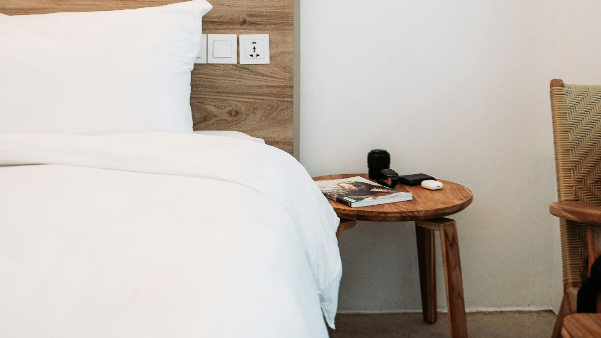 white bed pillow and white blanket on bed