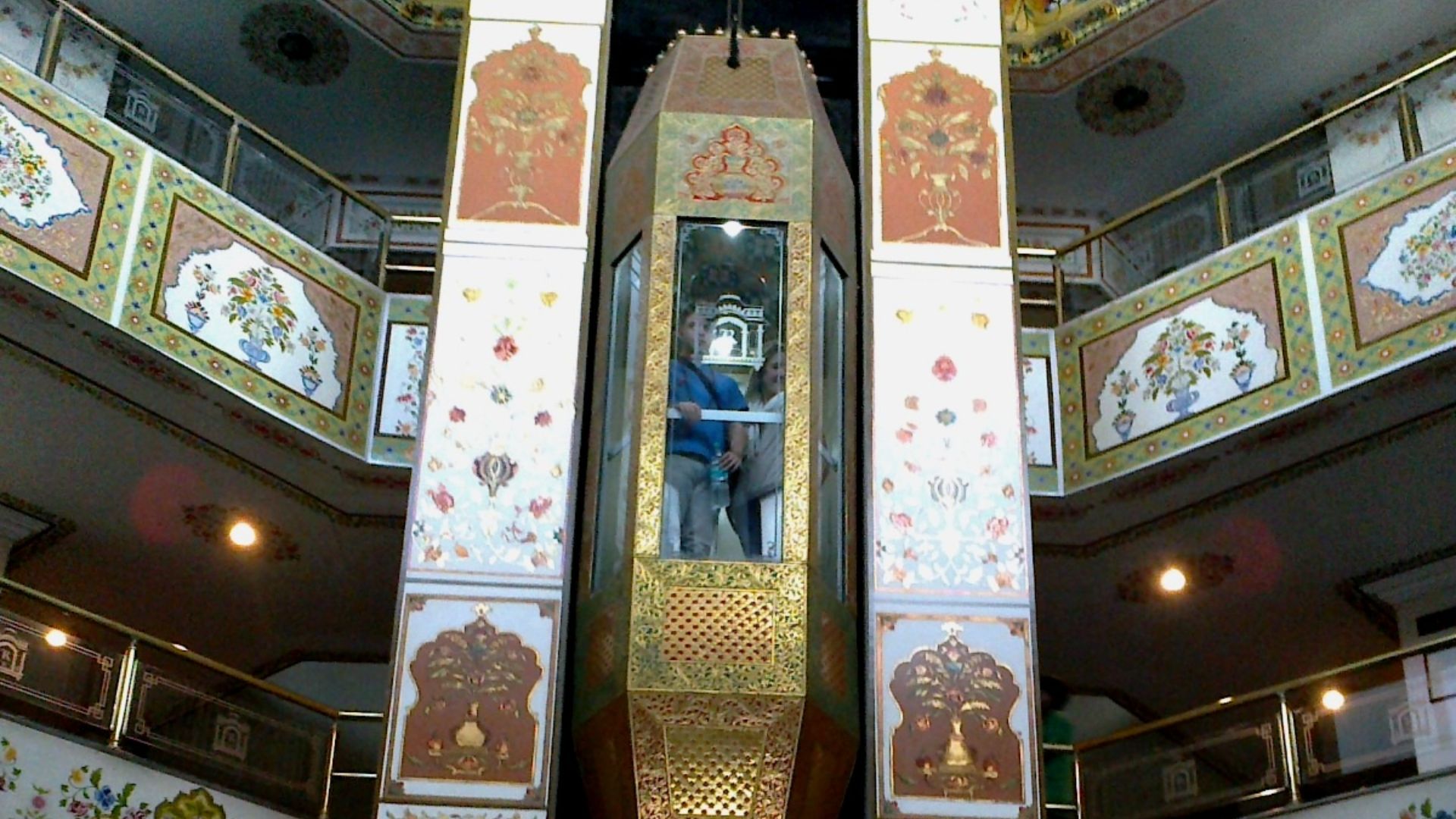 File:Inde Rajasthan Bikaner Hotel Raj Vilas Palace Ascenseur - panoramio.jpg