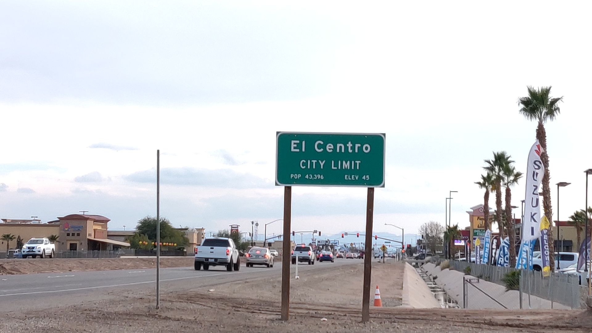 File:El Centro city limits.jpg