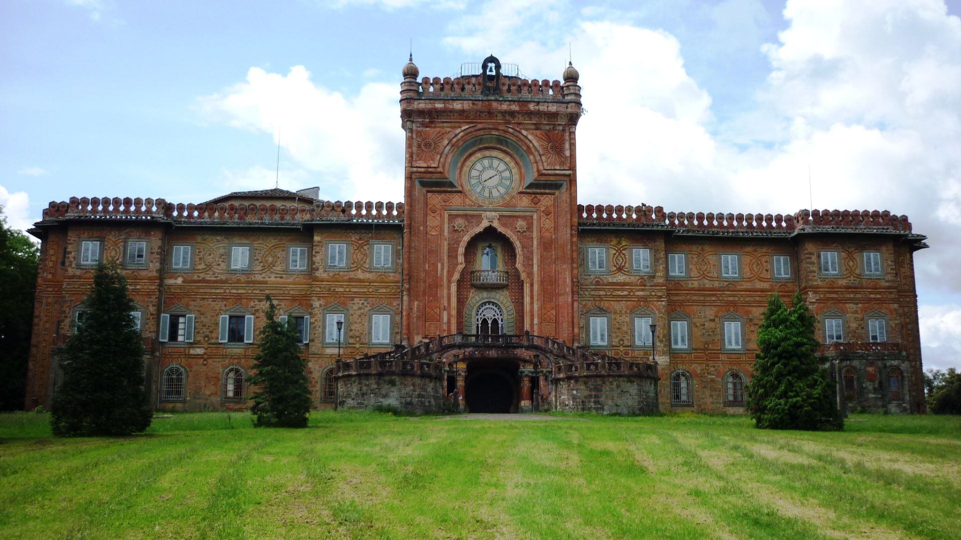 File:Castello di Sammezzano01.JPG