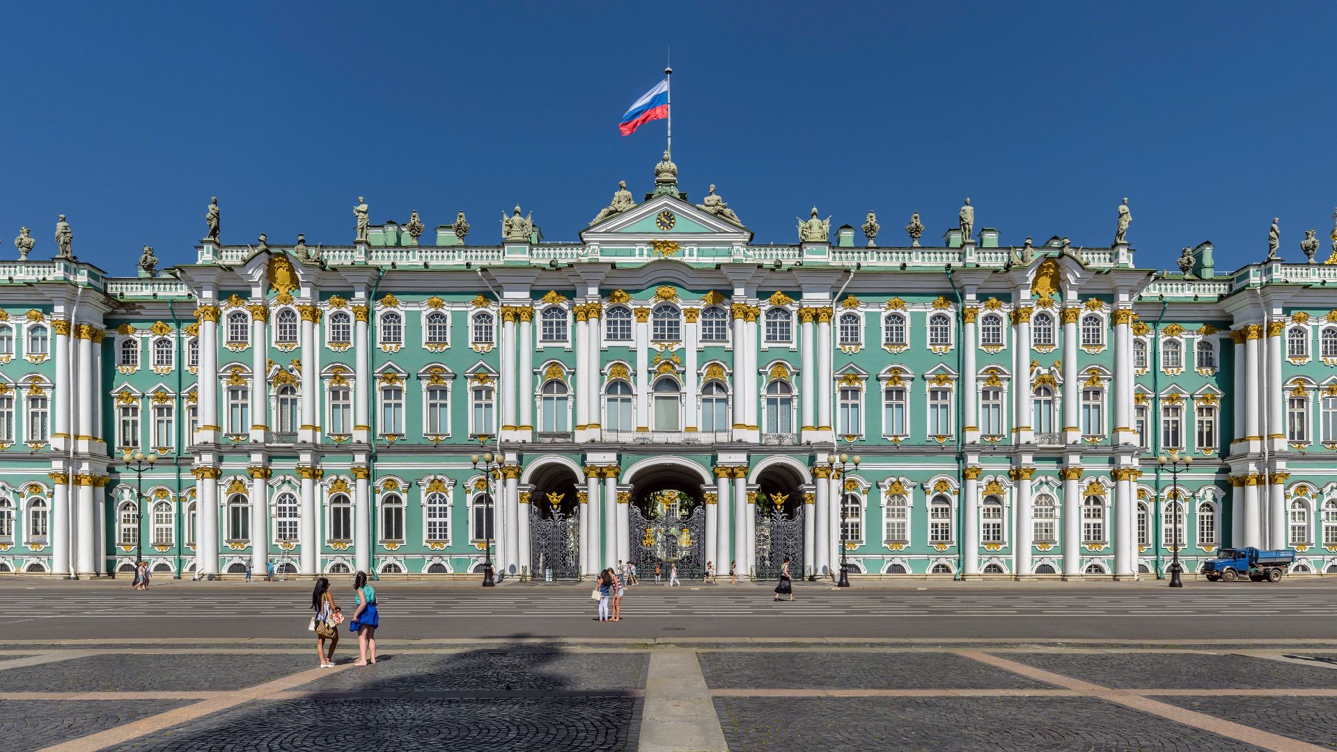 File:Winter Palace Panorama 3.jpg