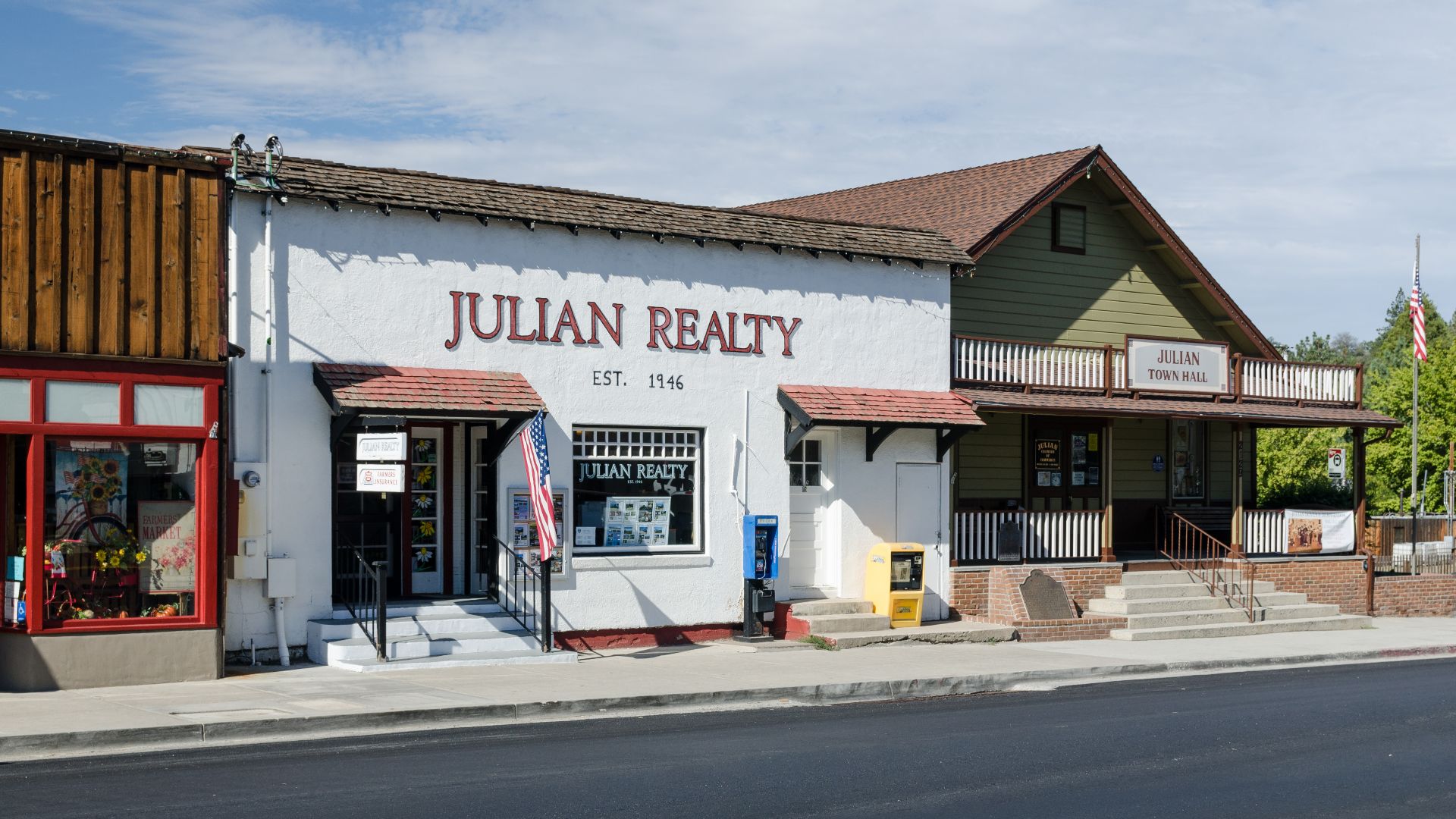 File:Town Julian California 2013.jpg