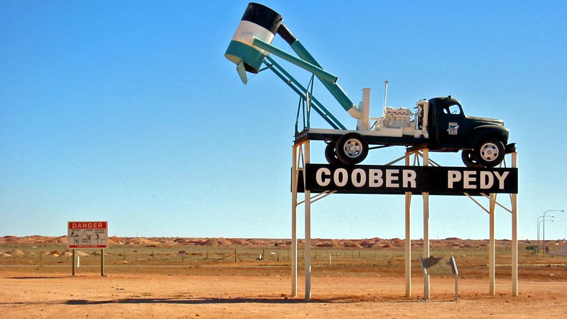 File:Coober Pedy Australia.jpg