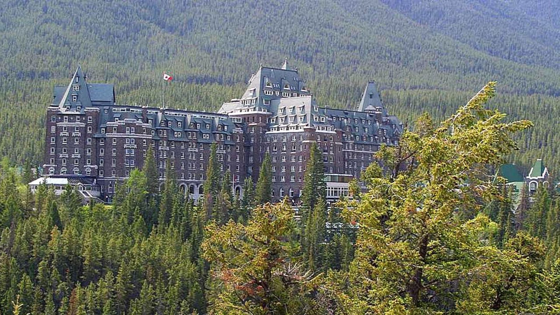 File:Fairmont banff springs hotel in banff Canada.jpg