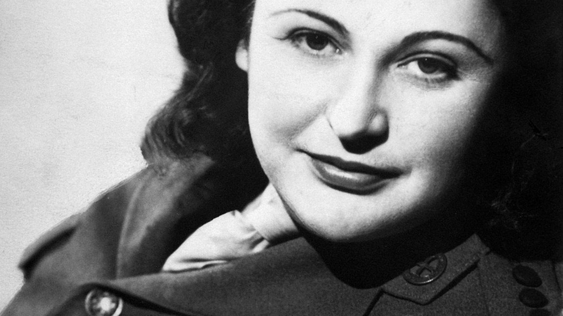 File:Nancy Wake (1945).jpg