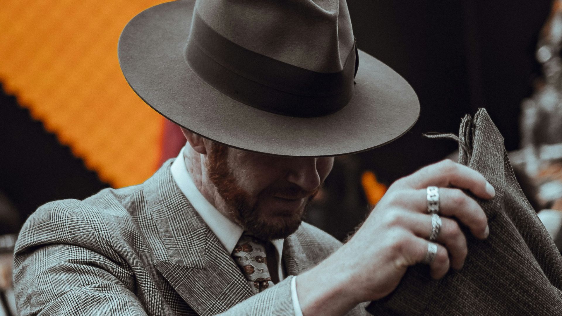 men's gray and black hat