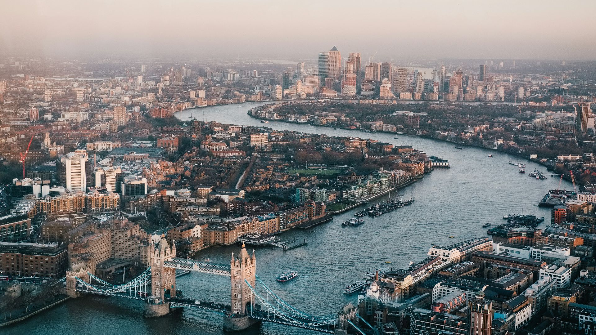 aerial photography of London skyline during daytime