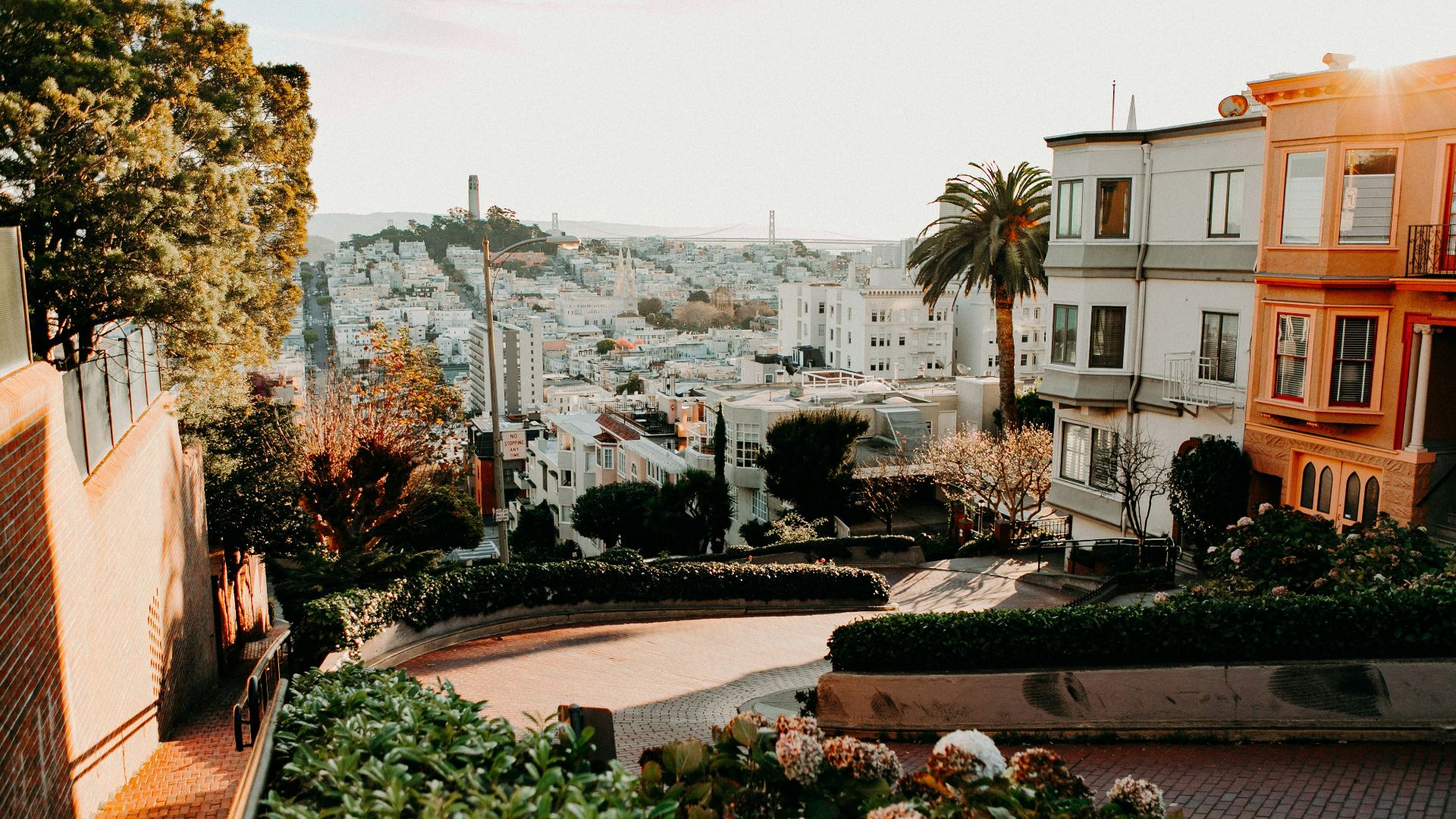 San Francisco's downhill winding street