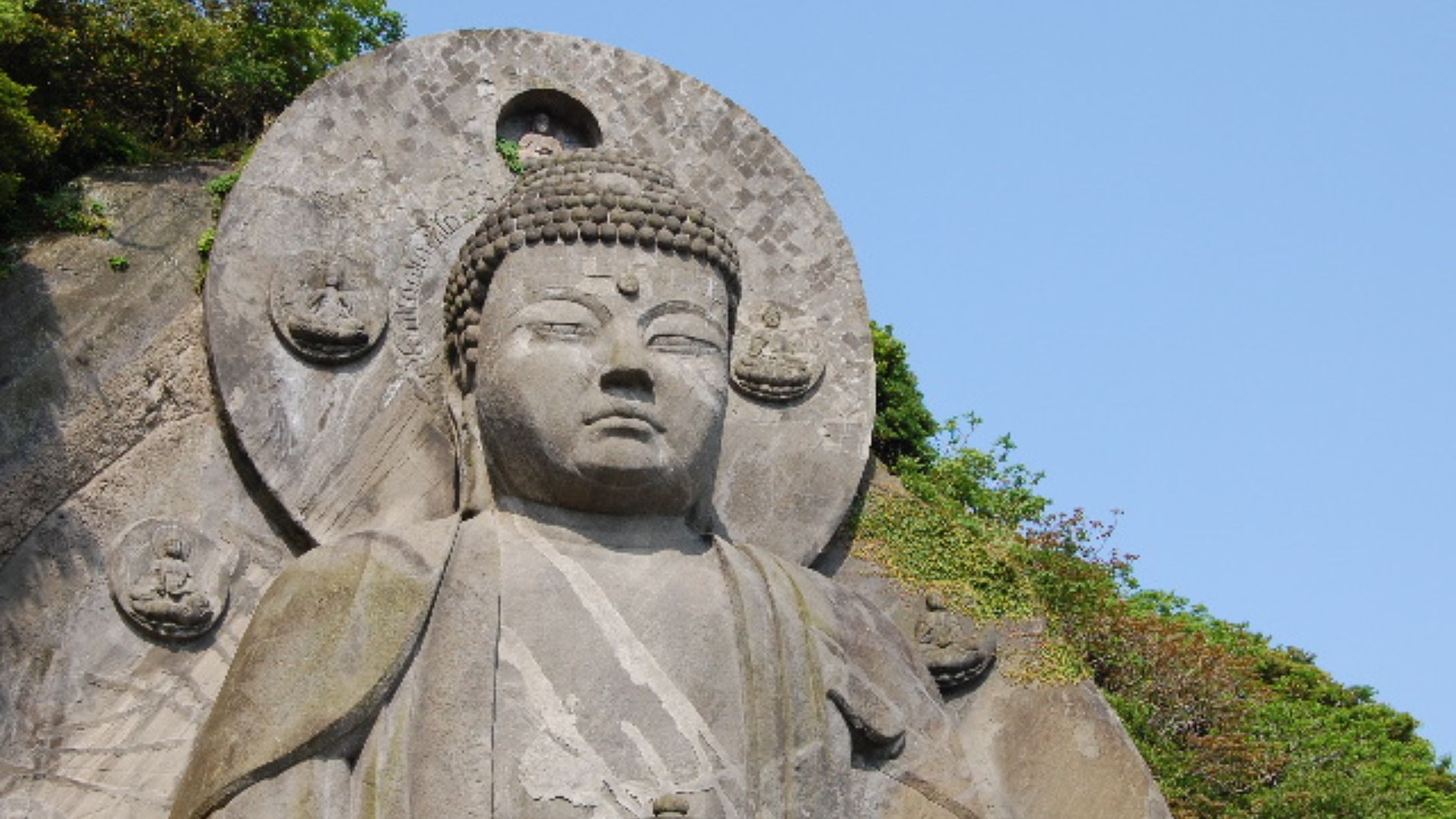 File:Great Buddha at Nokogiriyama.jpg