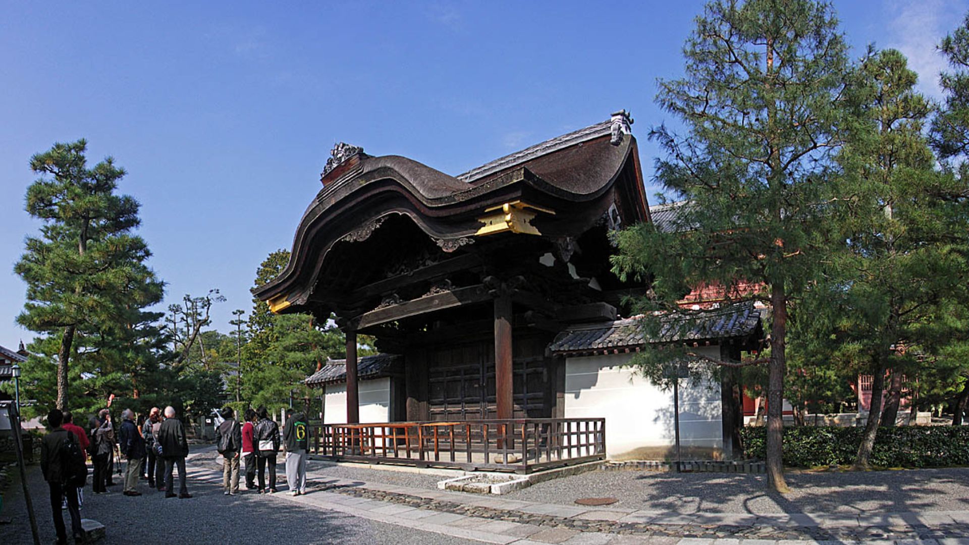 File:Daitoku-ji Temple , 大徳寺 勅使門 - panoramio.jpg
