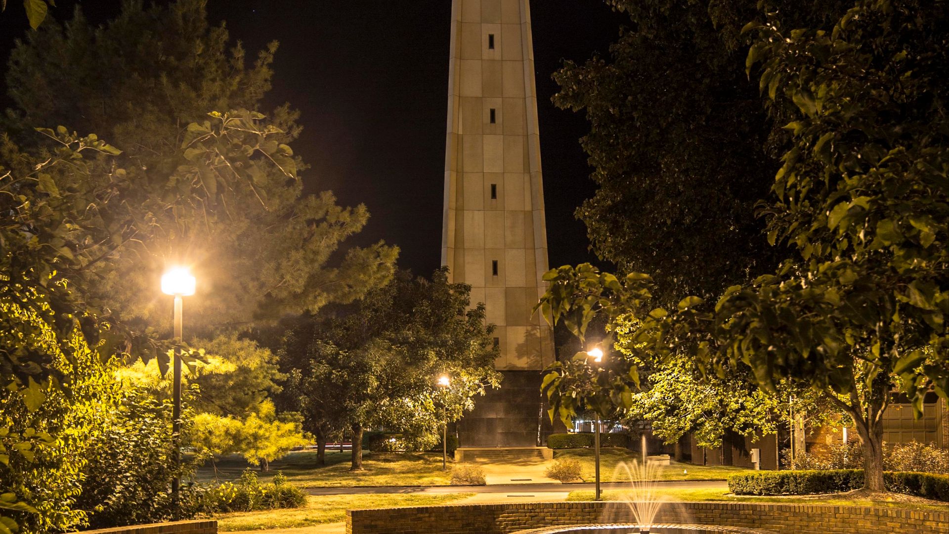 File:Centralia Illinois Bell Tower.jpg