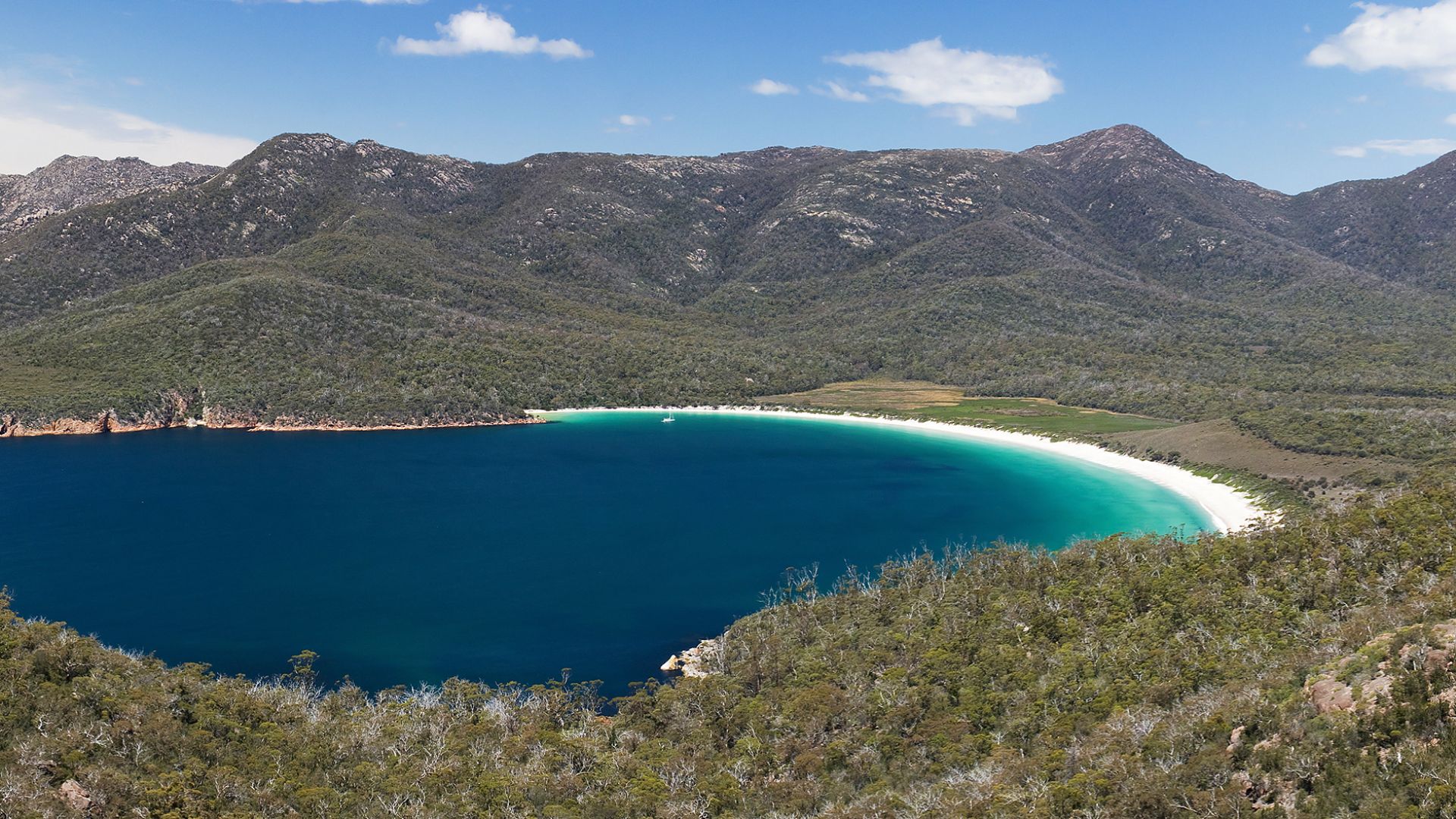 File:Wineglass Bay from Lookout crop.jpg