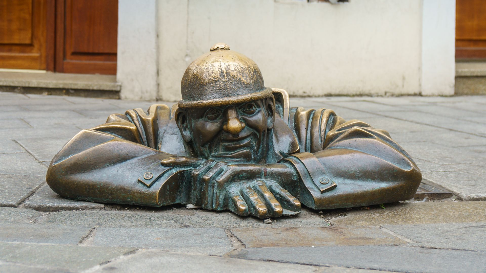 File:Bratislava Man at Work.jpg