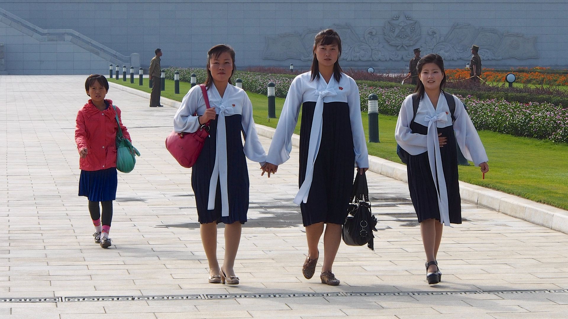 File:At Kumsusan Palace of the Sun (13610012573).jpg