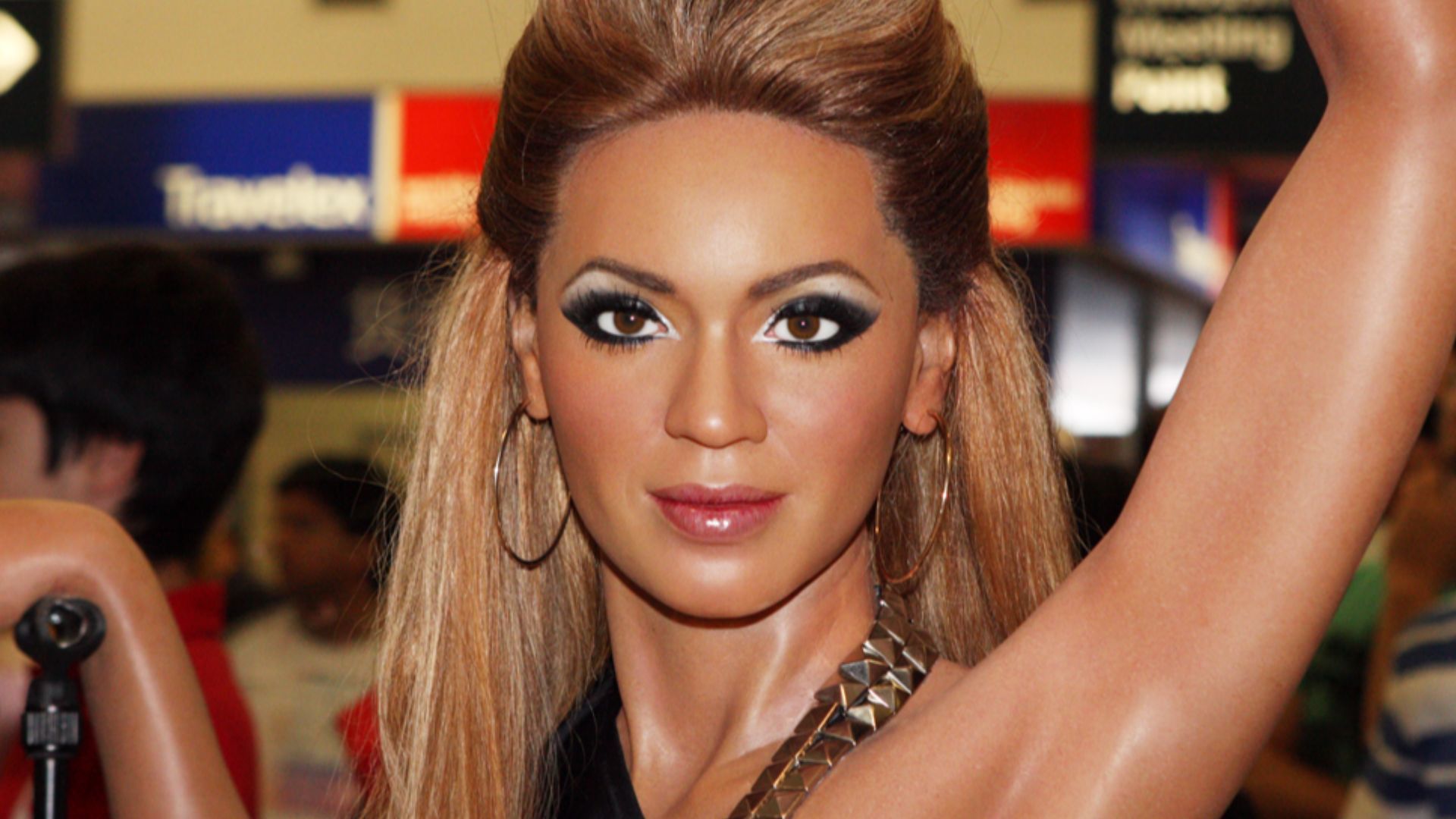 File:Beyoncé (8513571047).jpg