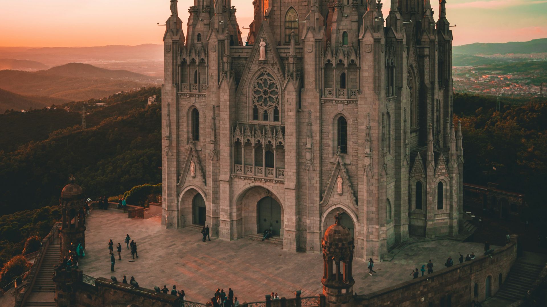 brown cathedral during daytime