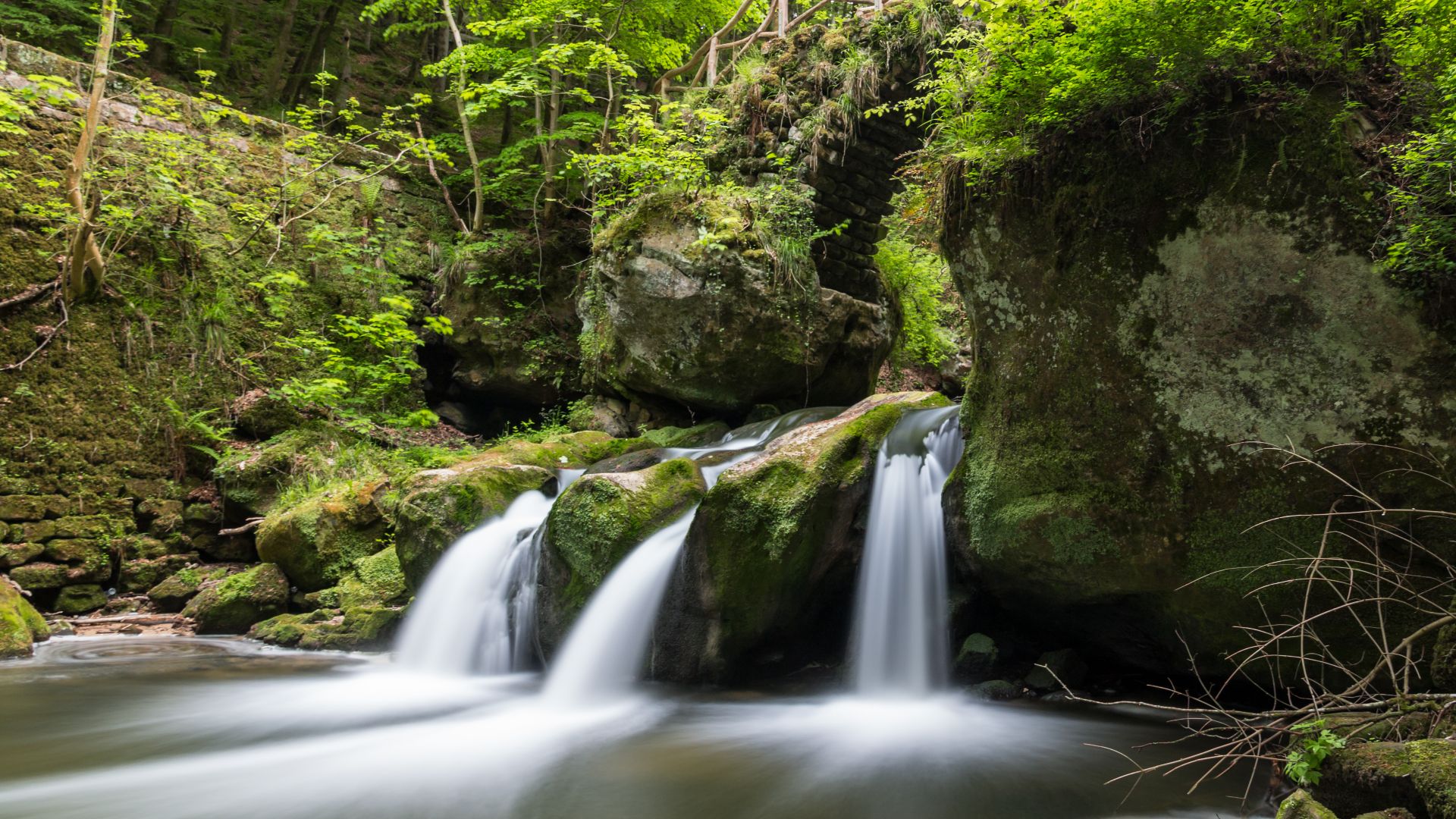 File:Waldbillig (LU), Schiessentümpel -- 2015 -- 6022.jpg