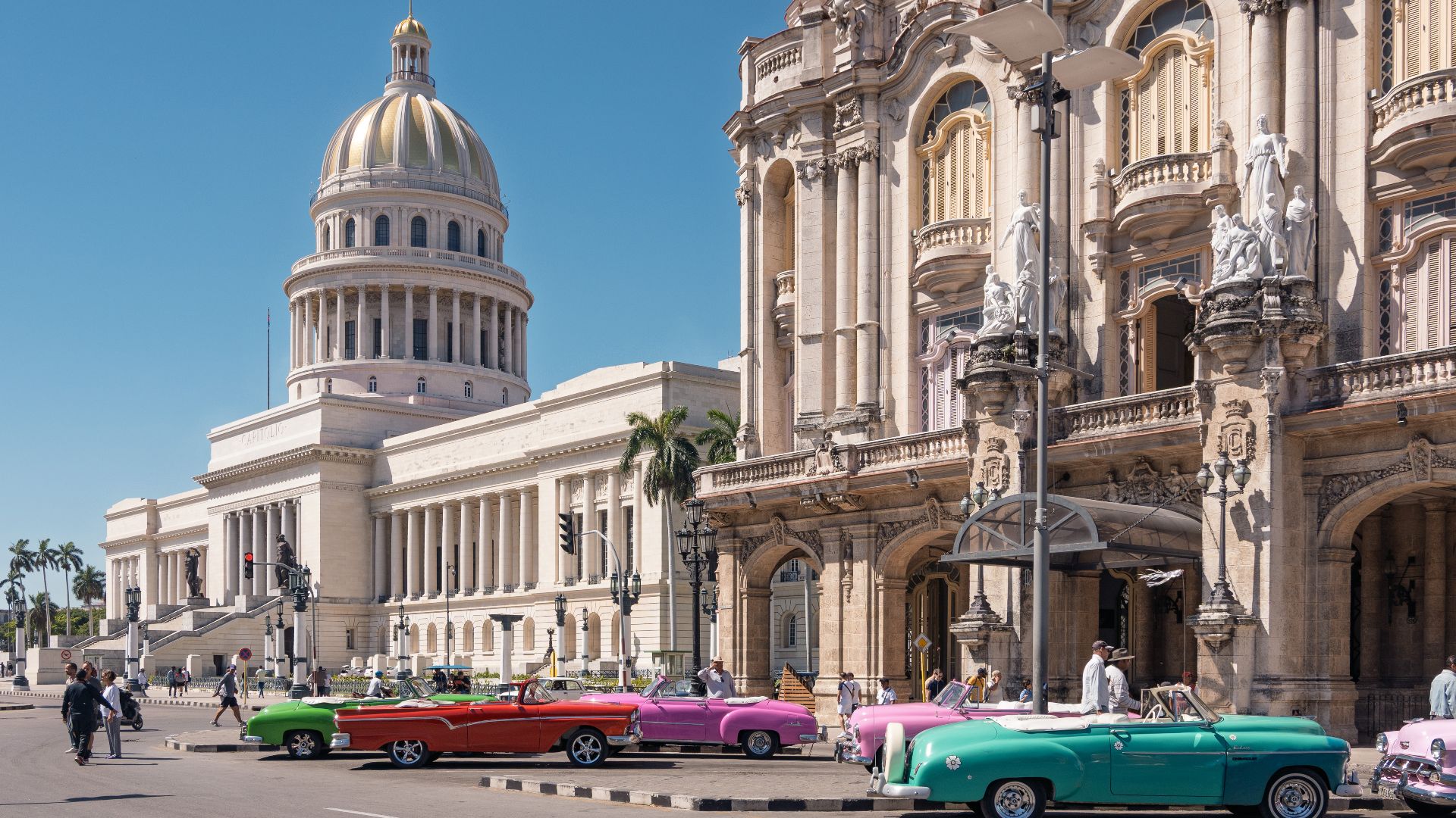 File:National-Capitol-and-classic-cars-in-Havana-Cuba-225-031-061A.jpg