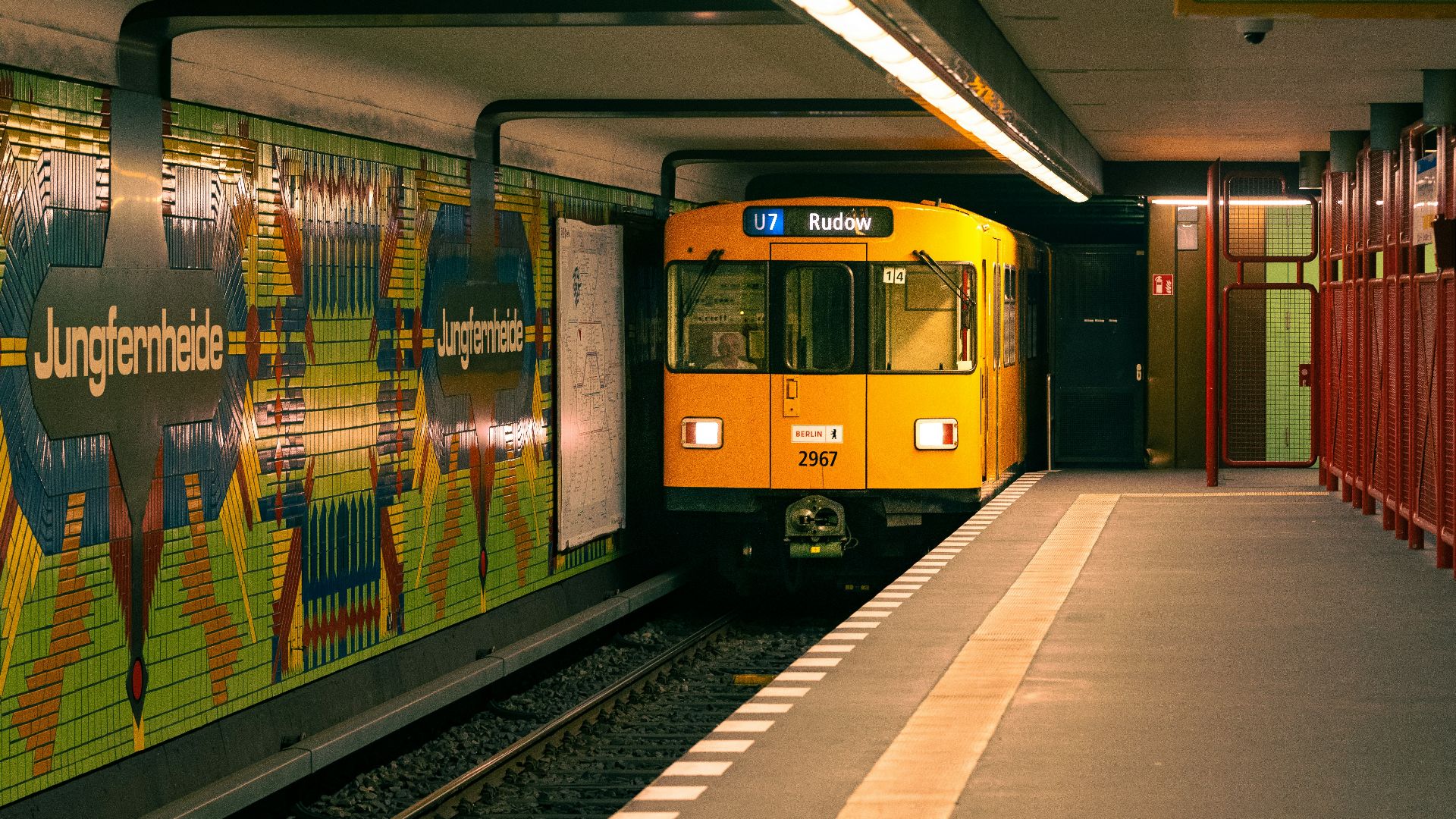 a train pulling into a train station