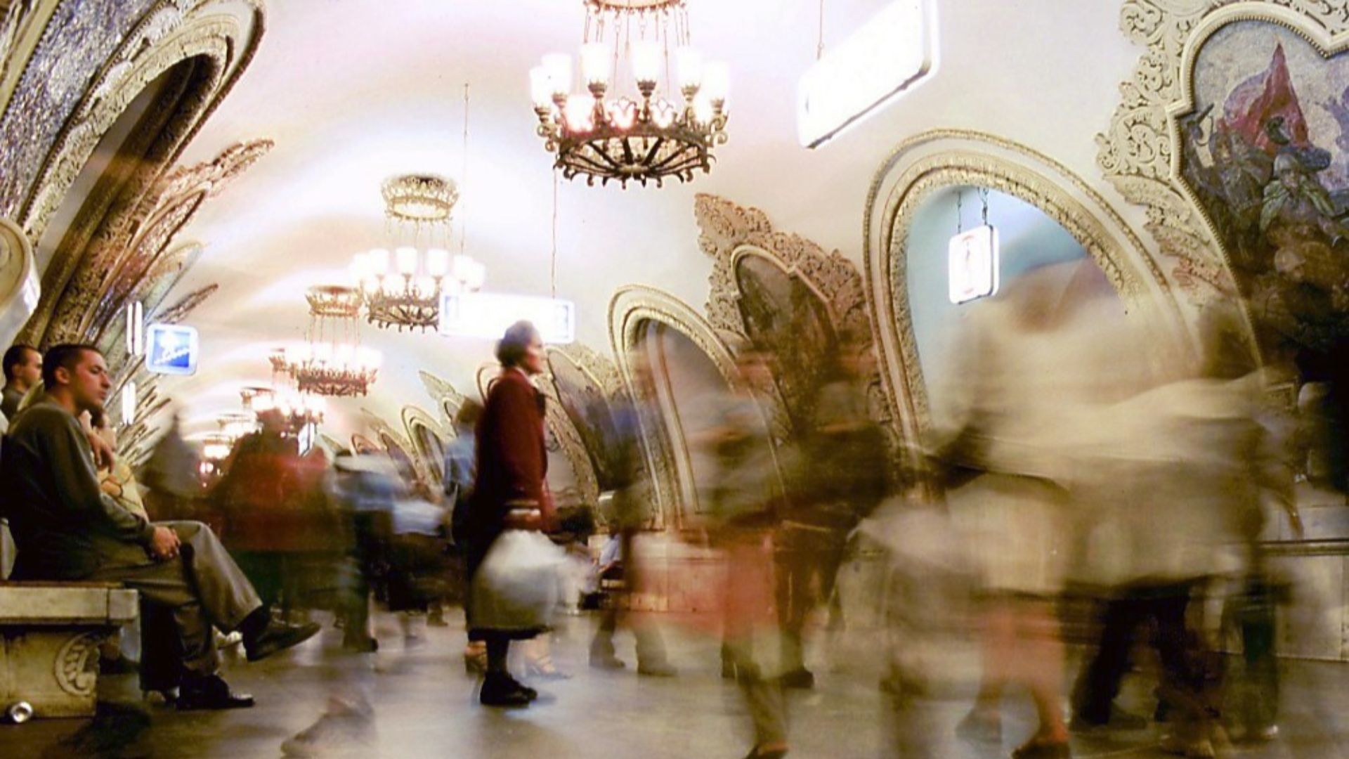 File:Moscow Metro, Kievskaya station.jpg