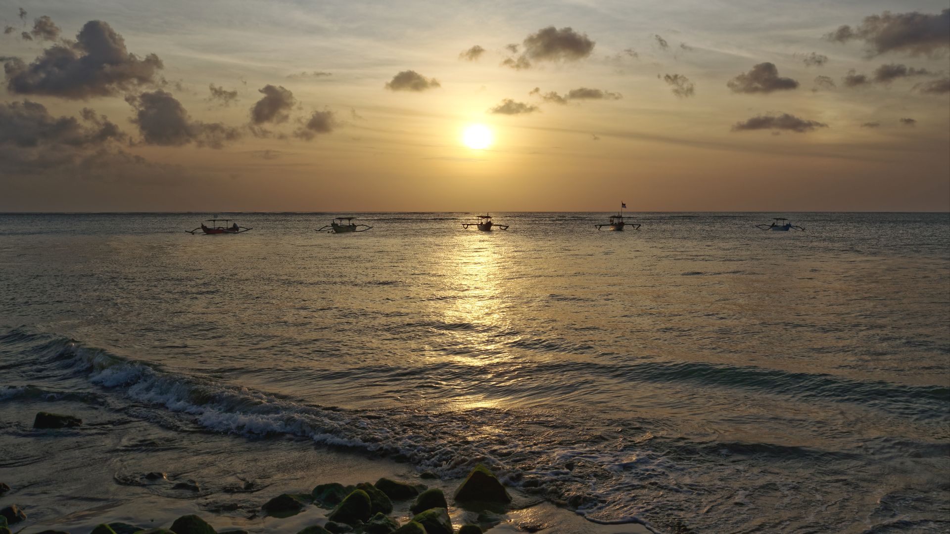 File:Sunset, Kuta, Bali, Indonesia, 20220825 1755 0879.jpg