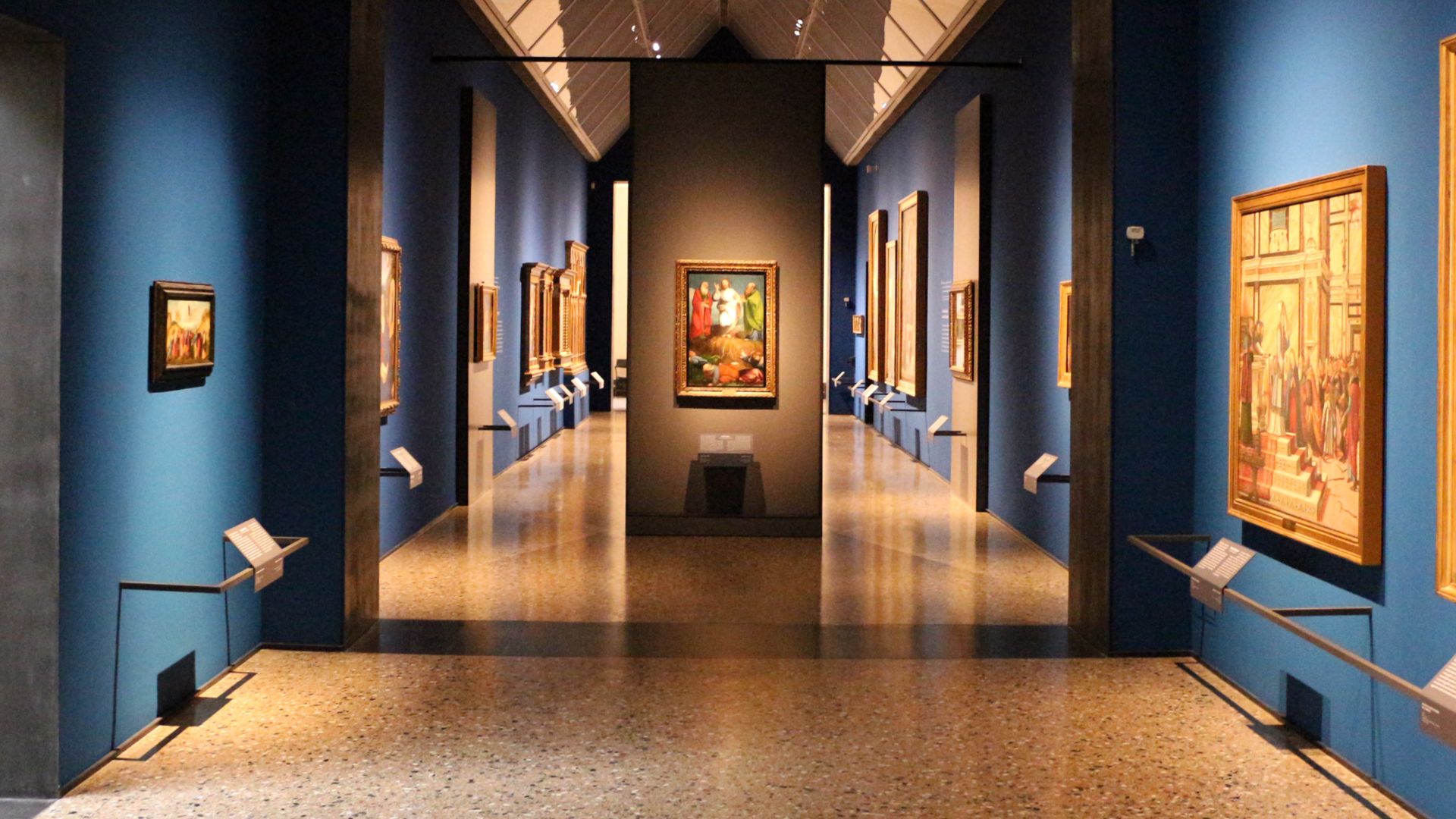 File:Pinacoteca di brera, corridoio del mantegna 02.jpg