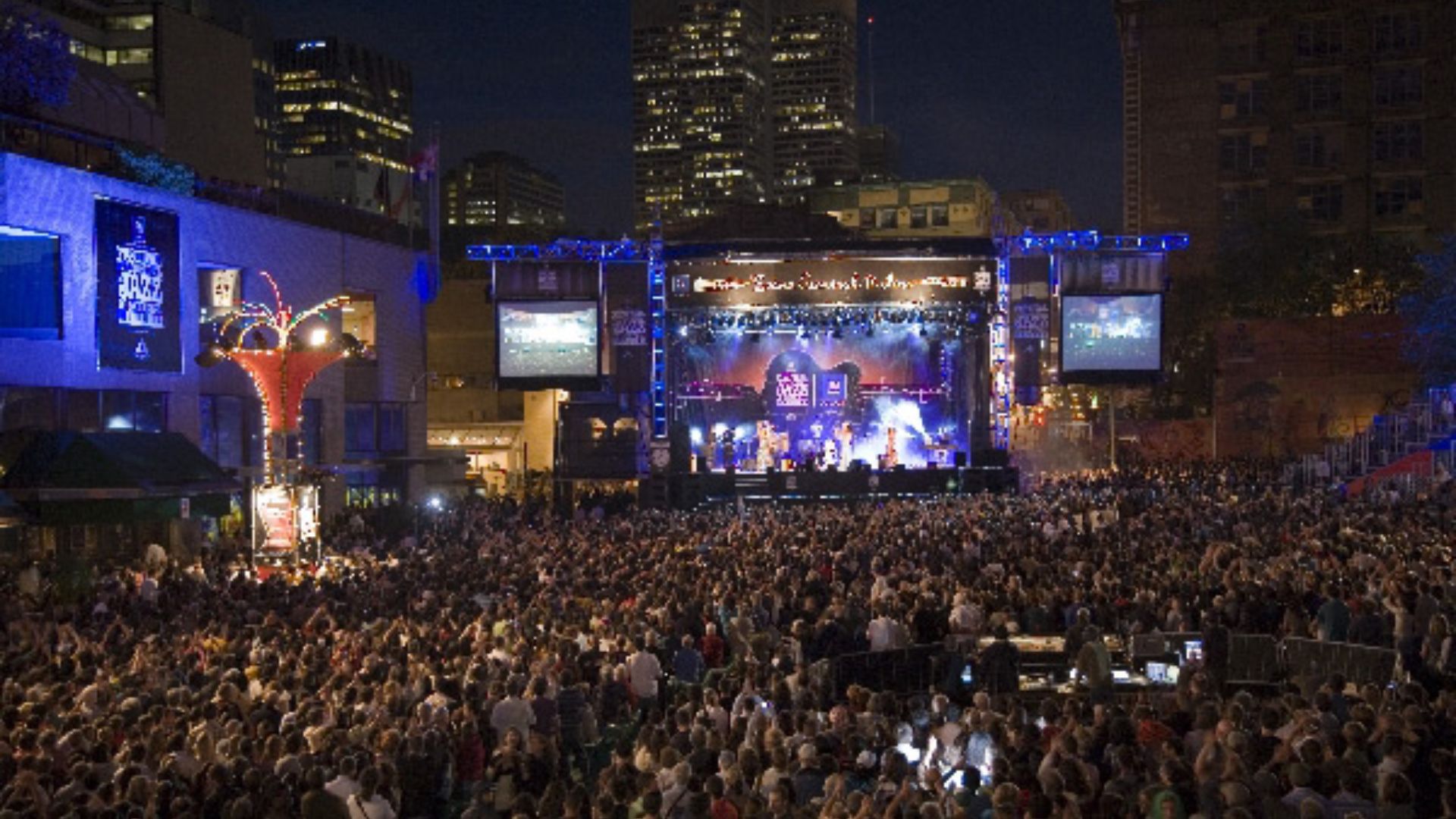 File:Festival International de Jazz de Montréal 2.jpg