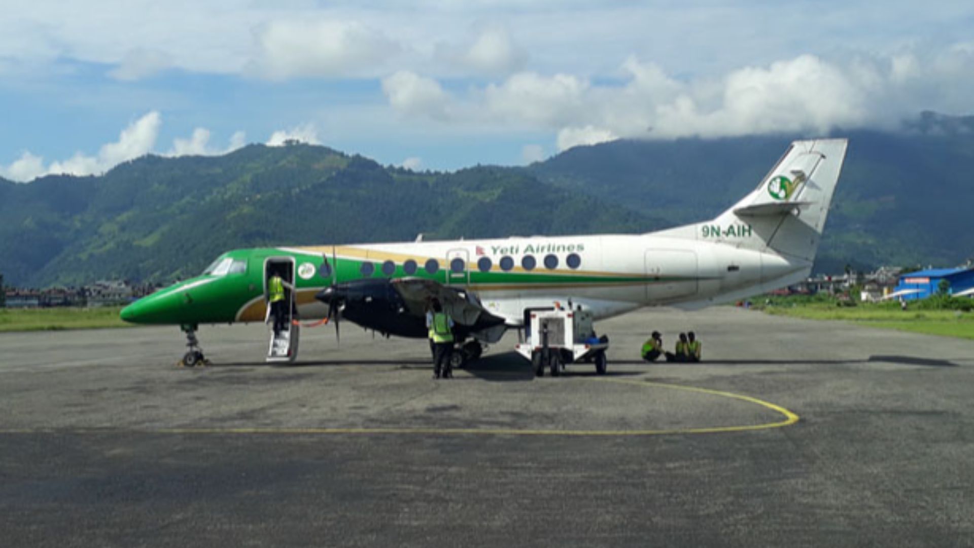 File:Yeti airlines jetstream 41.jpg