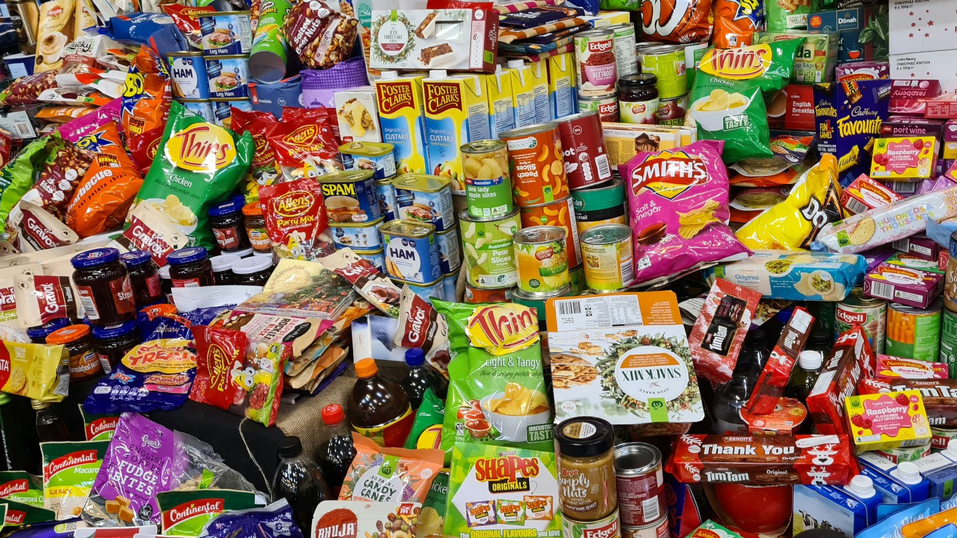 assorted plastic pack and plastic pack lot