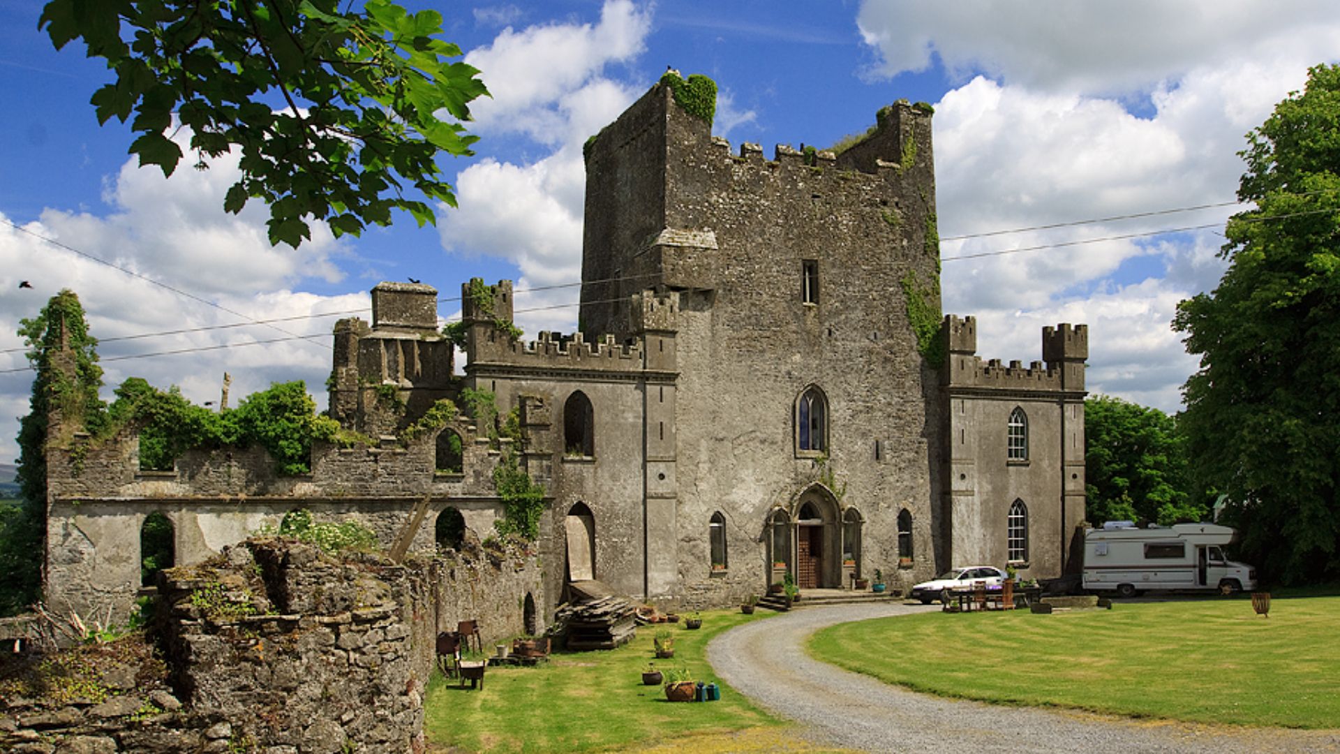 File:Castles of Leinster- Leap, Offaly (geograph 1952750).jpg