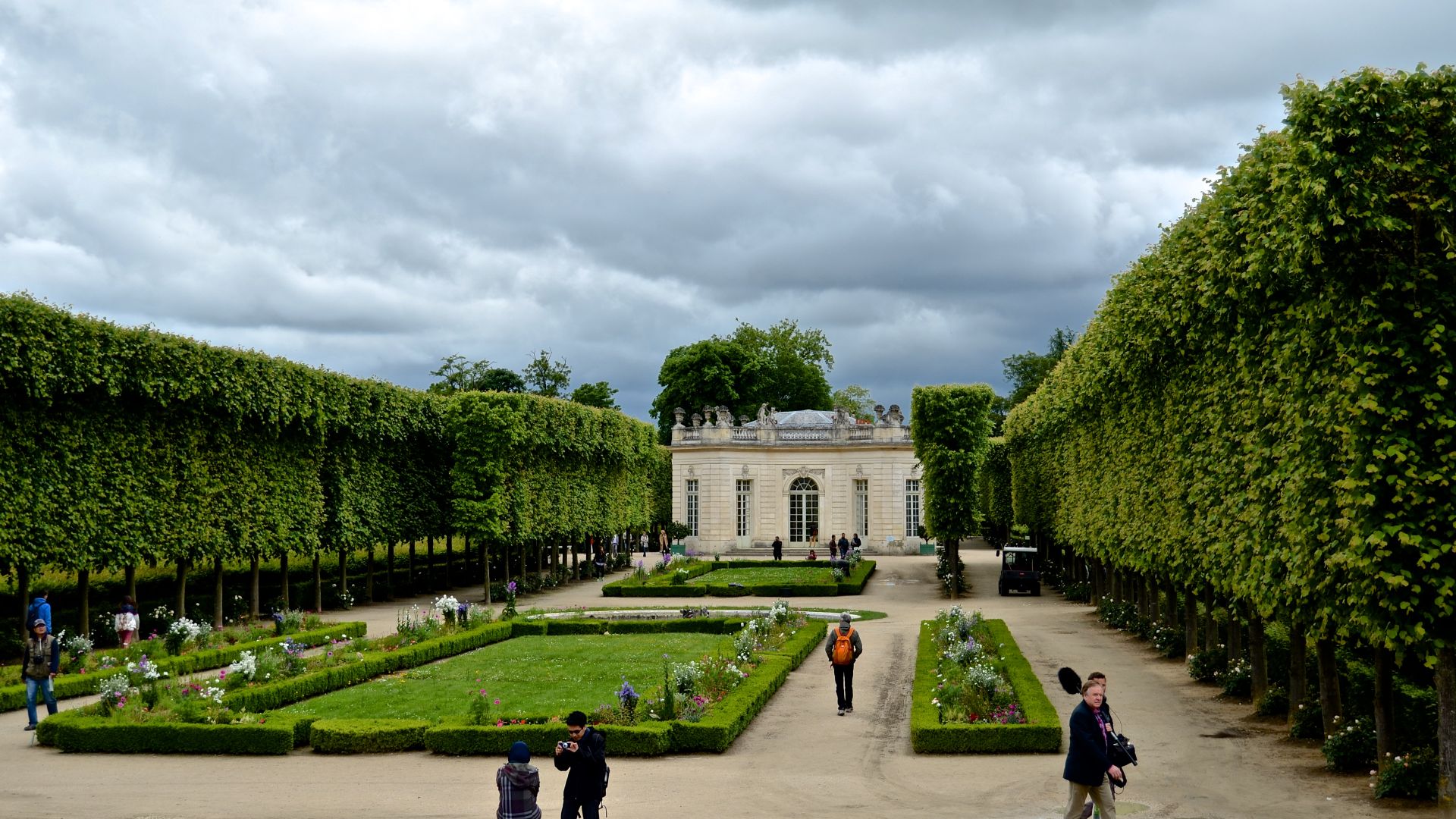 File:French Pavilion for Maria Antoinette, Versailles 28 May 2014.jpg