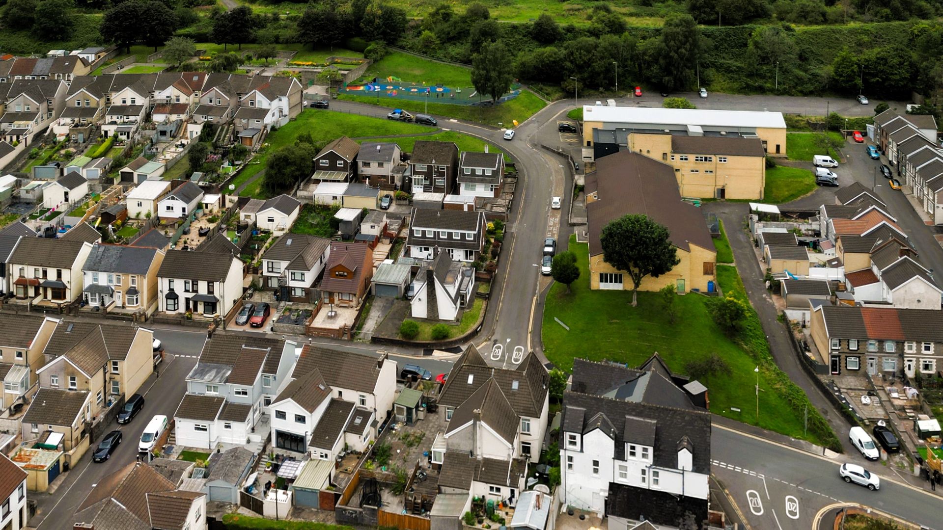 File:Drone image of remains of Ysgol Pantglas Aberfan, Cymru (Wales) 03.jpg