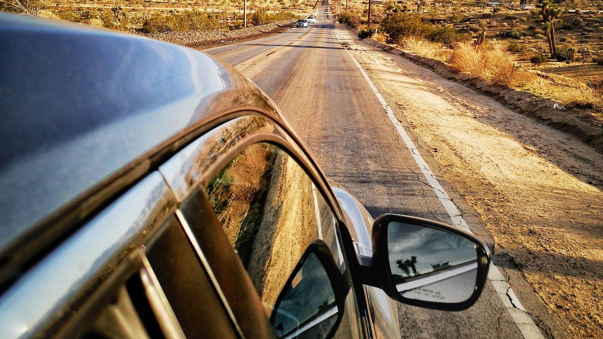 reflection of car side mirror