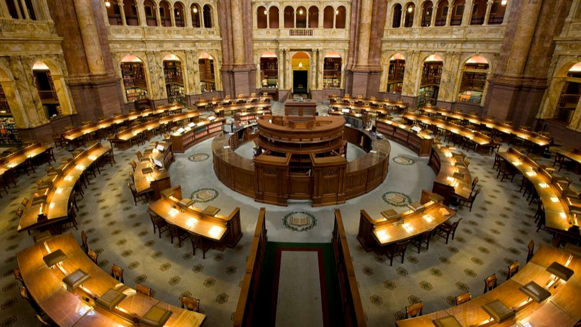 File:Main Reading Room. View from above showing researcher desks. Library of Congress Thomas Jefferson Building, Washington, D.C. LOC 8470008043.jpg