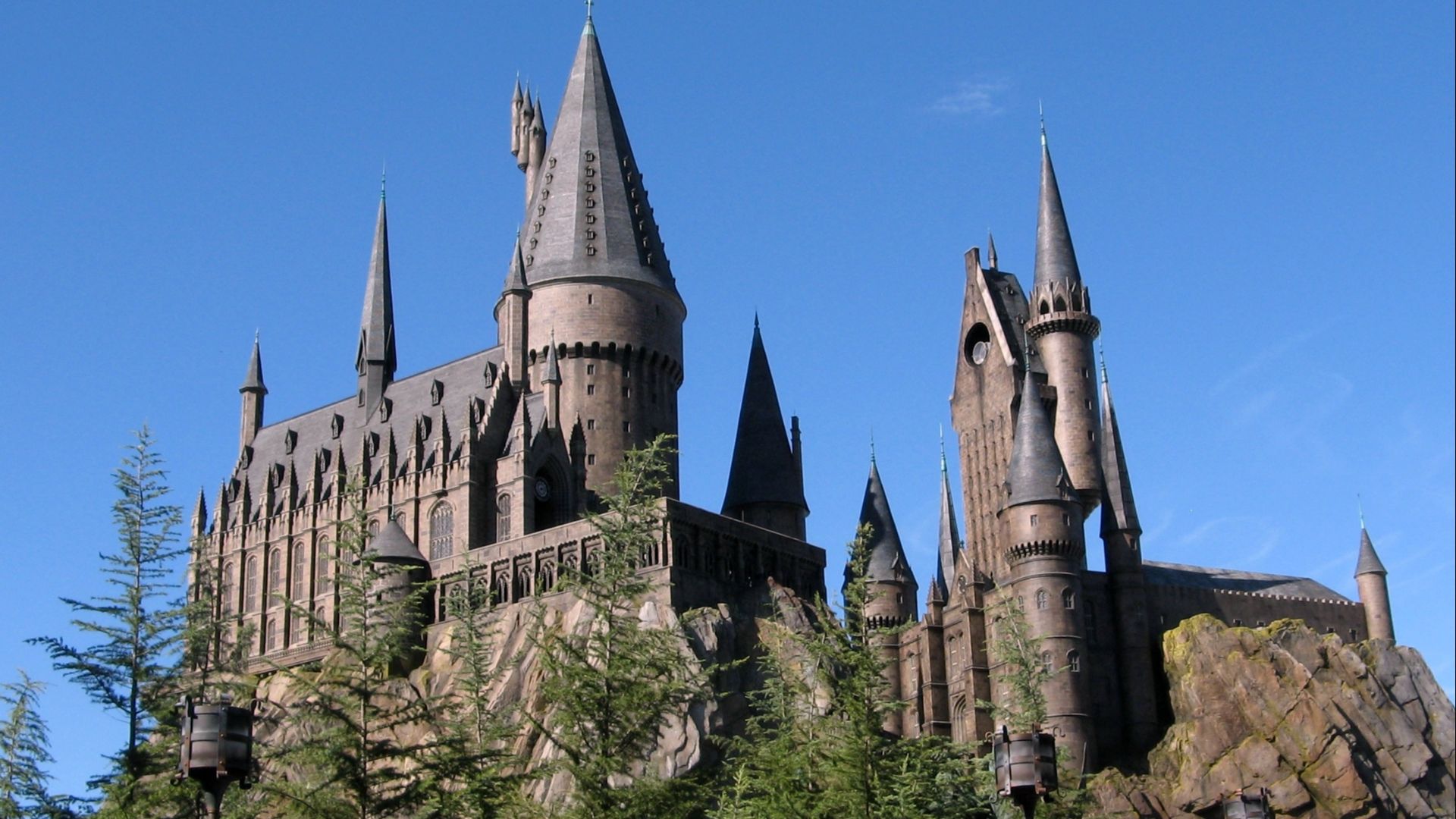 File:Wizarding World of Harry Potter Castle.jpg