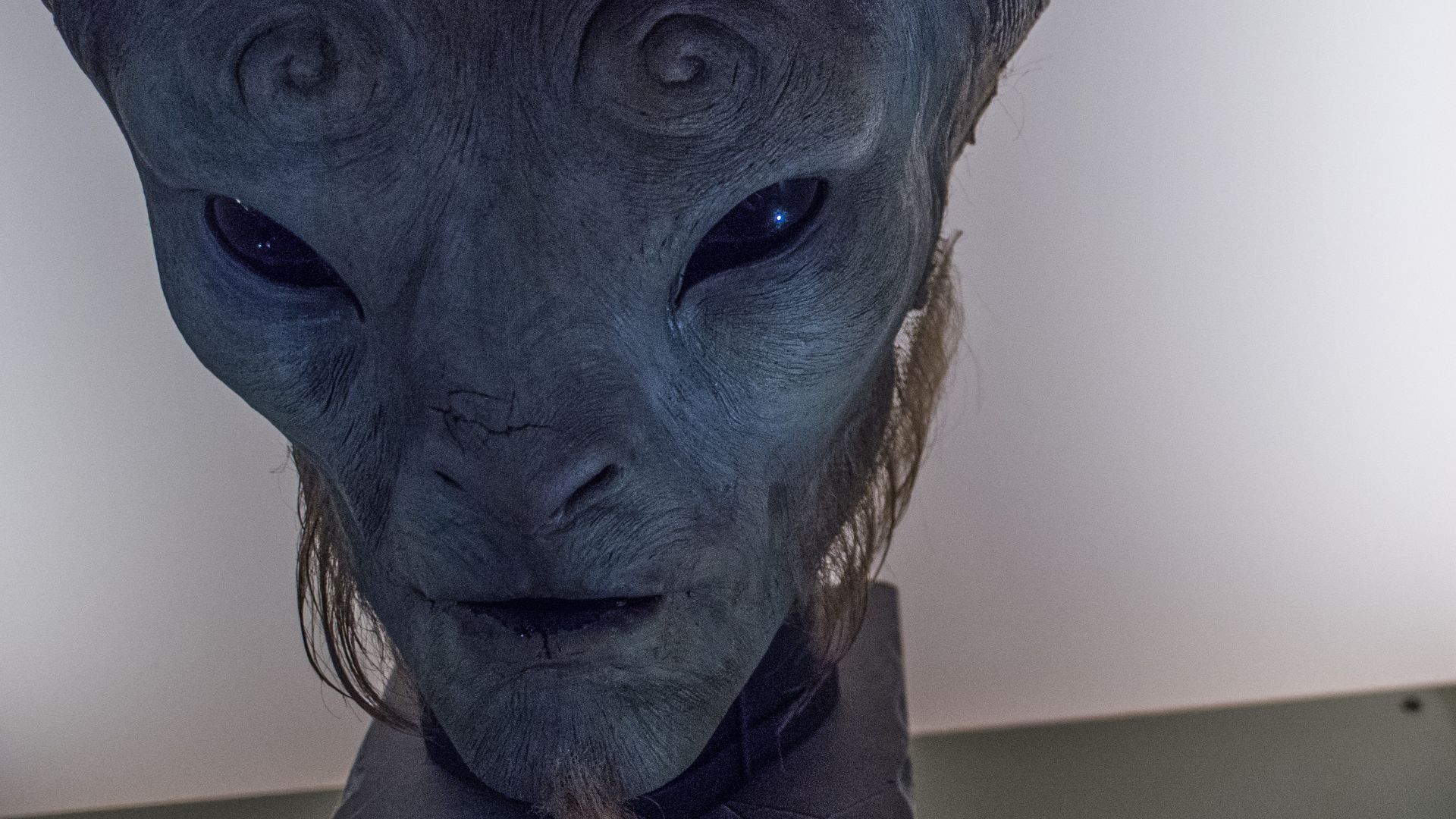 File:Fantasy Worlds of Myth and Magic, EMP, Seattle (15388051142).jpg